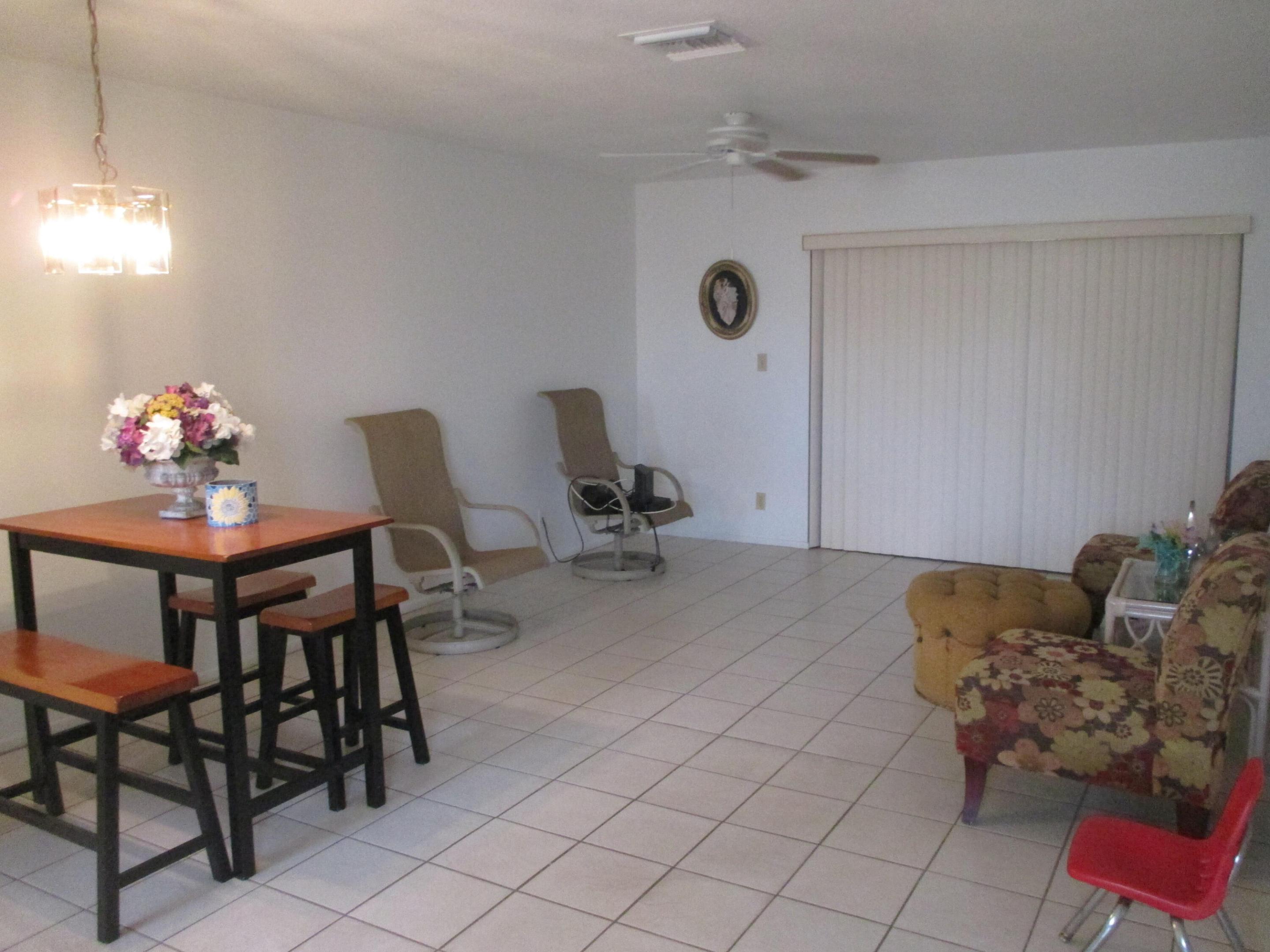 CRESTHAVEN VILLAS - Residential Lease
