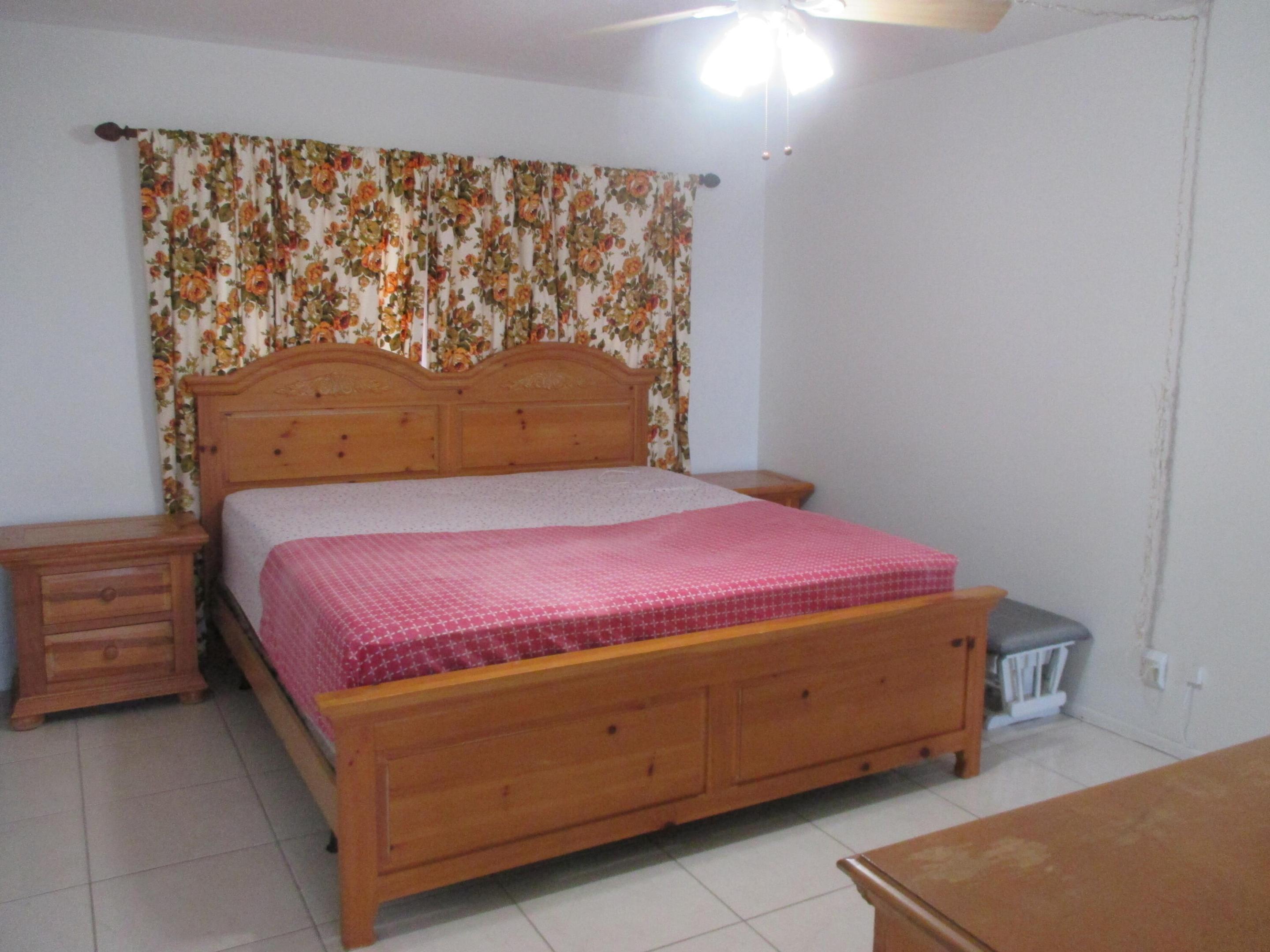 CRESTHAVEN VILLAS - Residential Lease