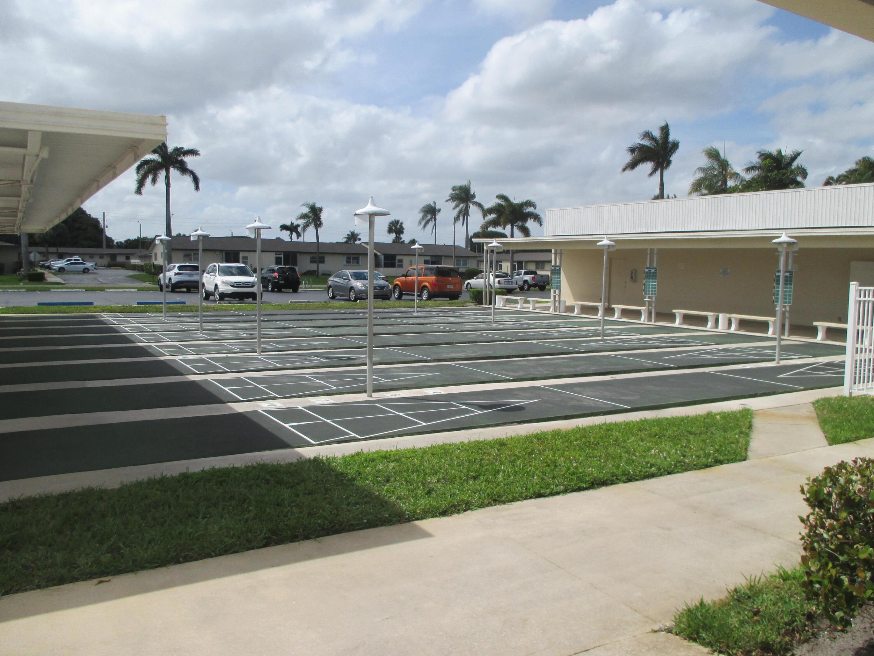 CRESTHAVEN VILLAS - Residential Lease
