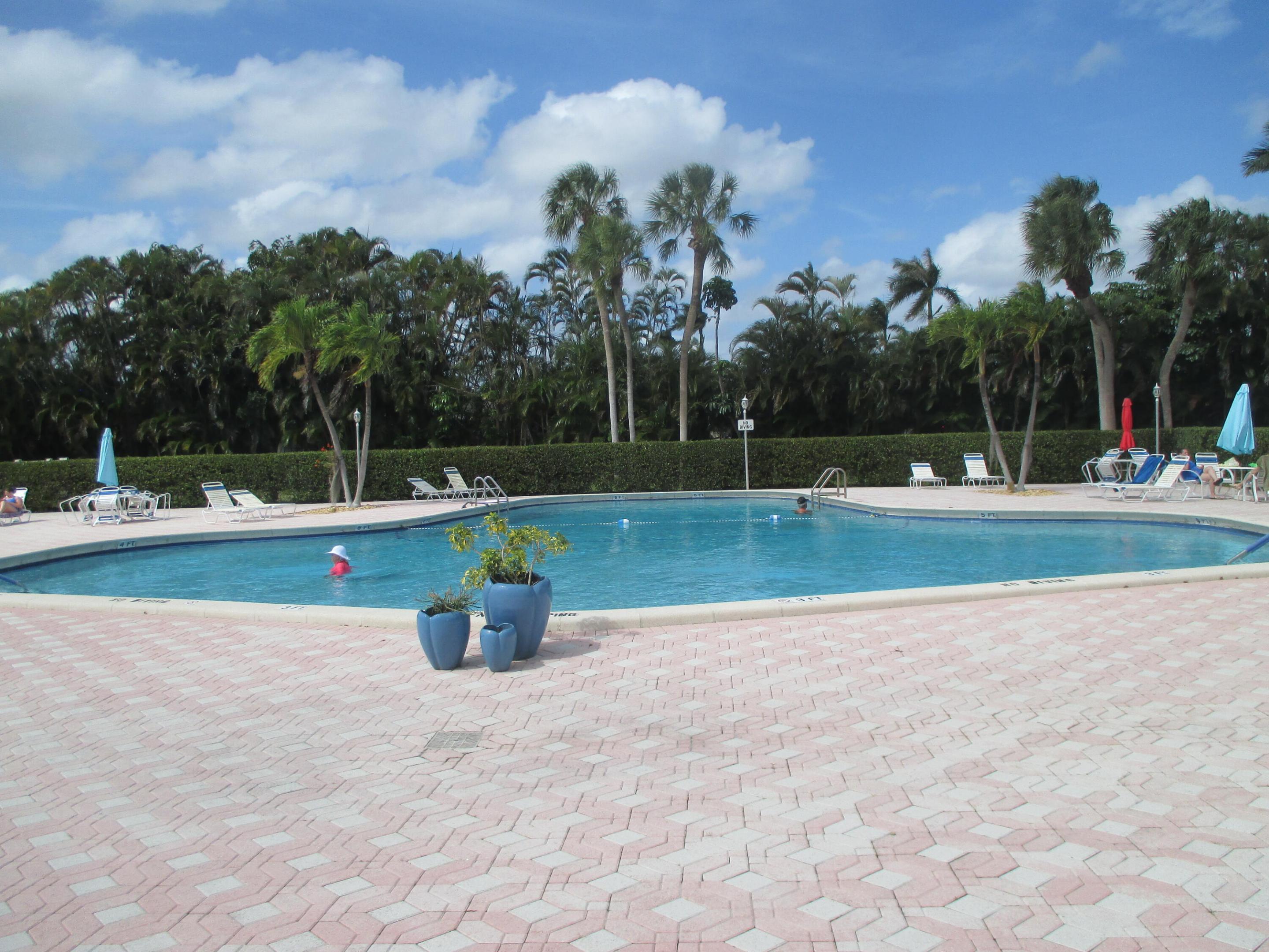 CRESTHAVEN VILLAS - Residential Lease