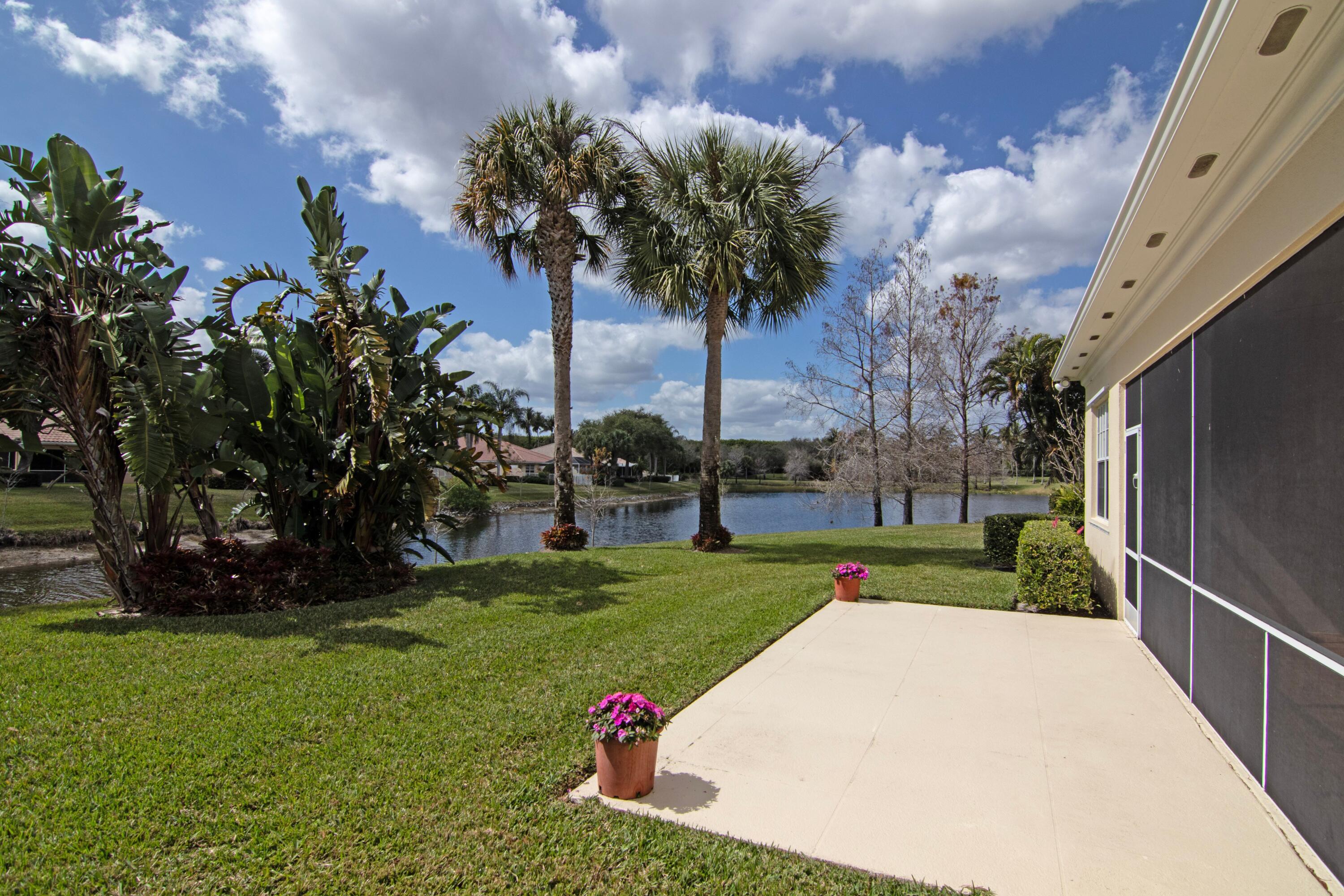 VILLAGEWALK OF WELLINGTON 2 - Residential