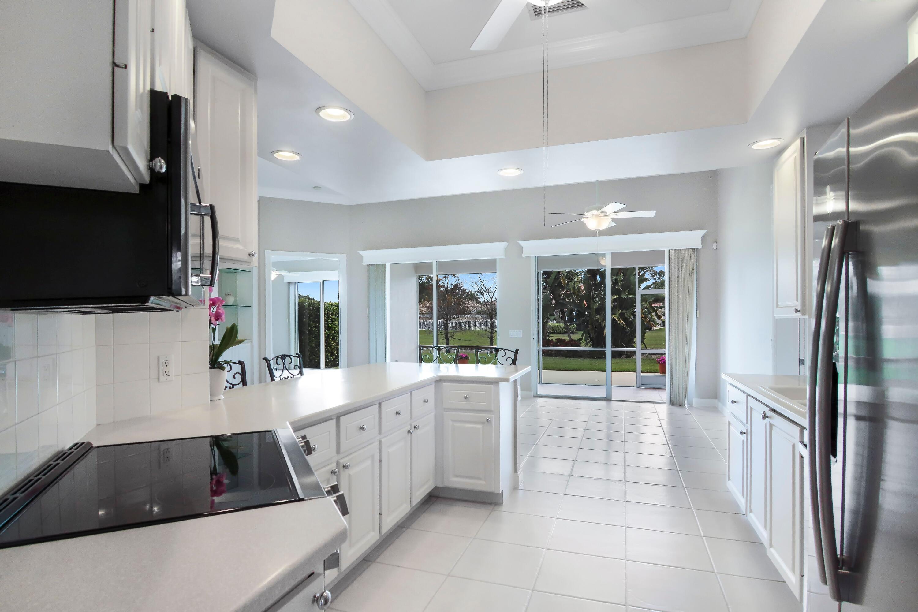 VILLAGEWALK OF WELLINGTON 2 - Residential