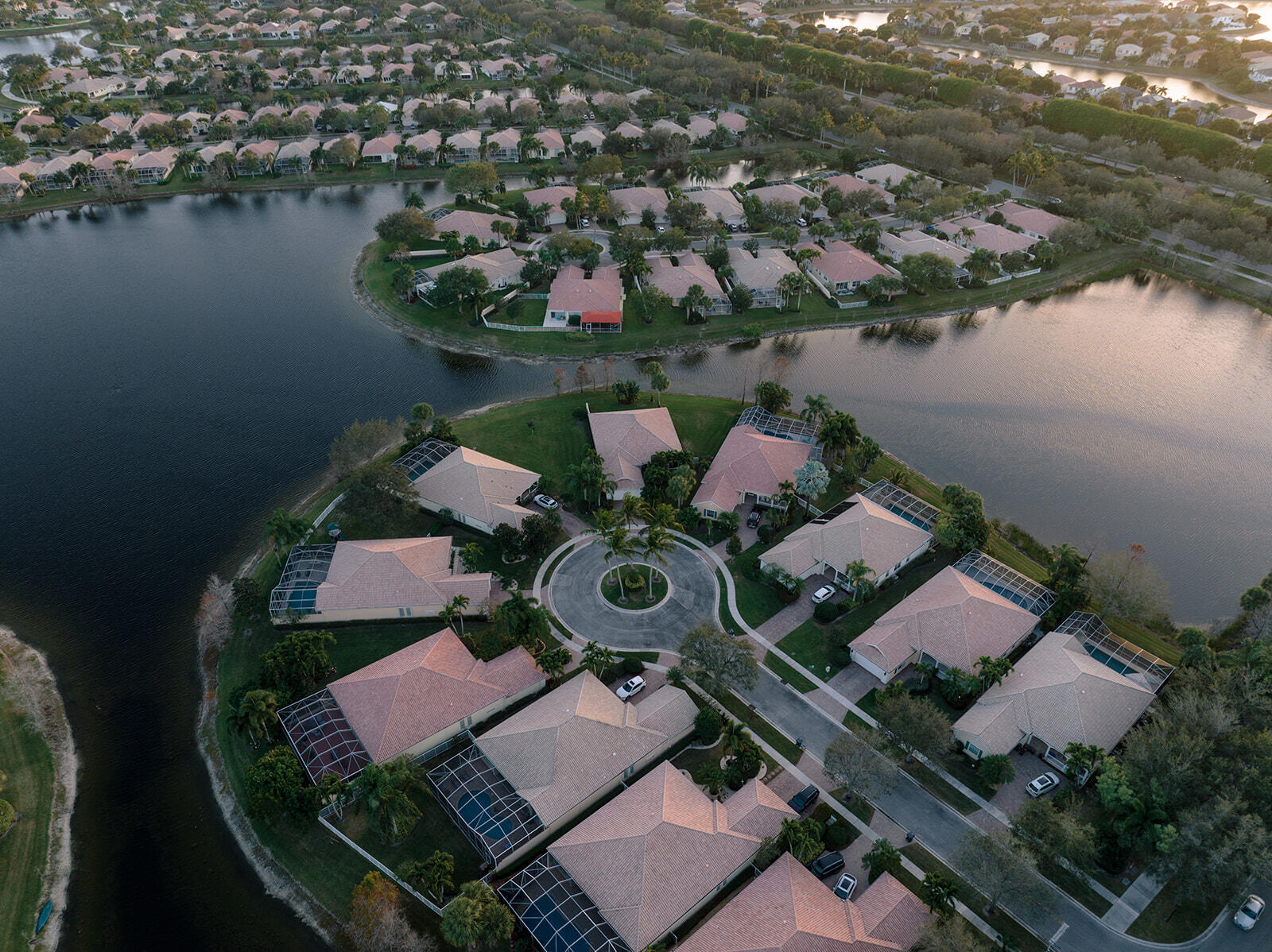 VILLAGEWALK OF WELLINGTON 2 - Residential