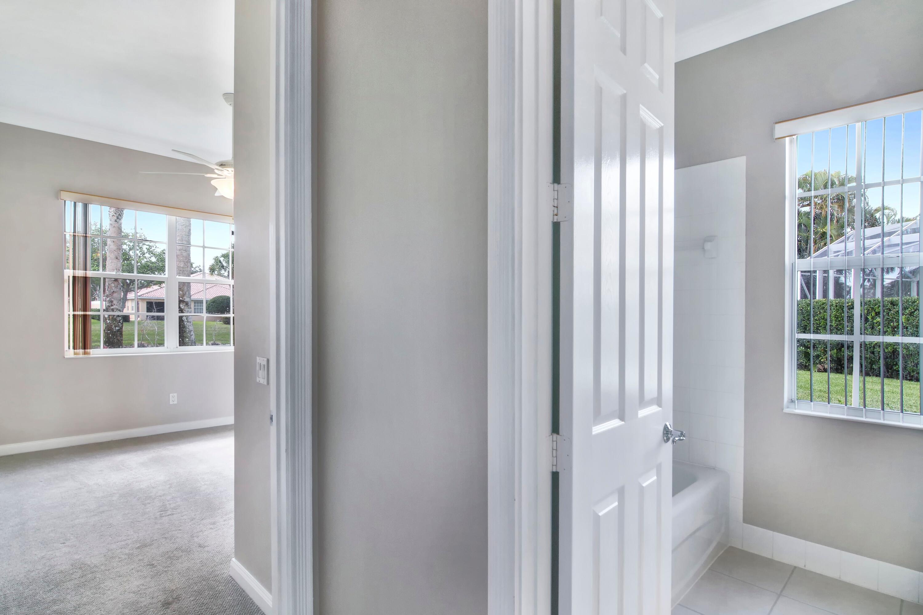 VILLAGEWALK OF WELLINGTON 2 - Residential