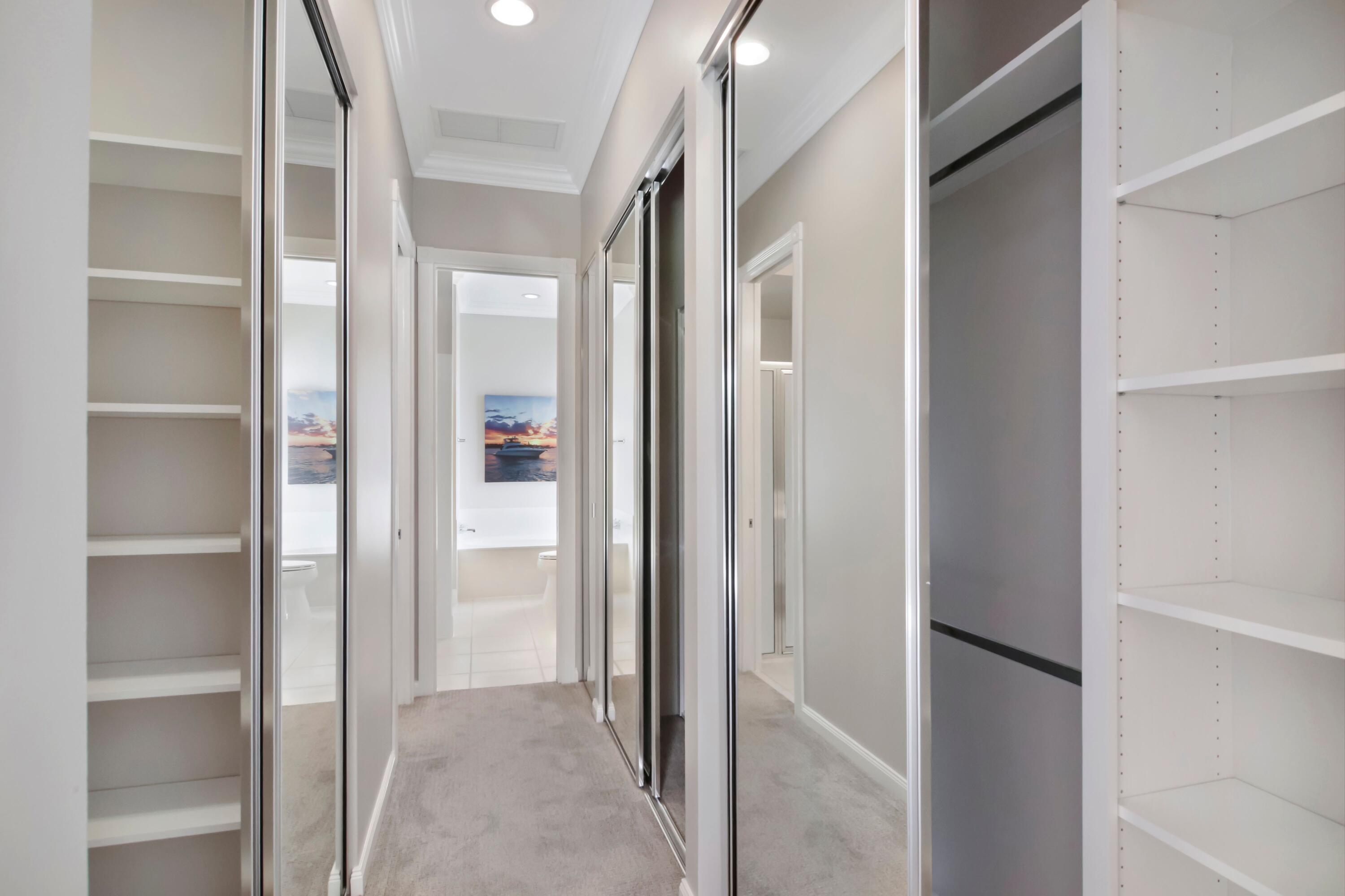 VILLAGEWALK OF WELLINGTON 2 - Residential