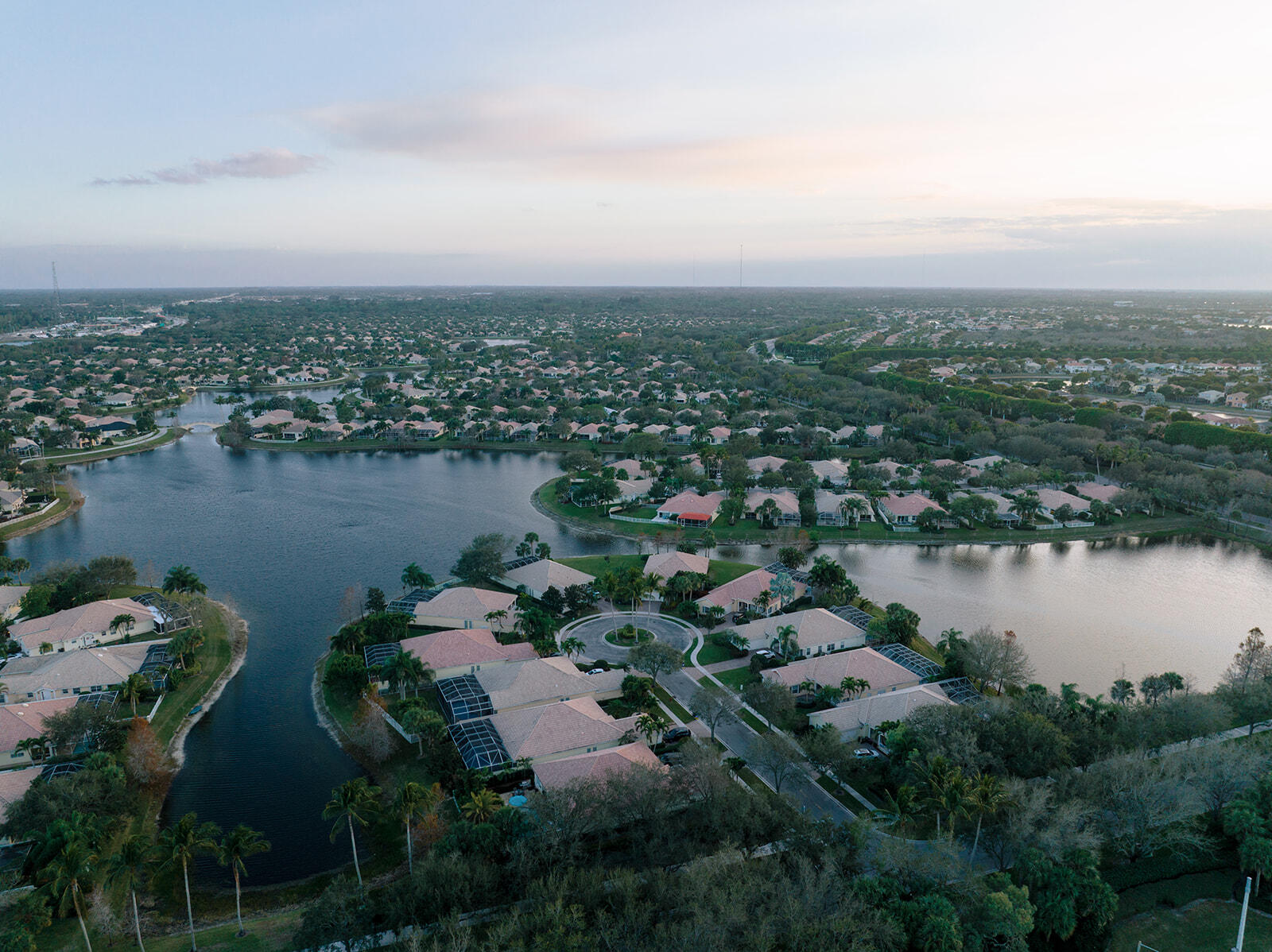 VILLAGEWALK OF WELLINGTON 2 - Residential