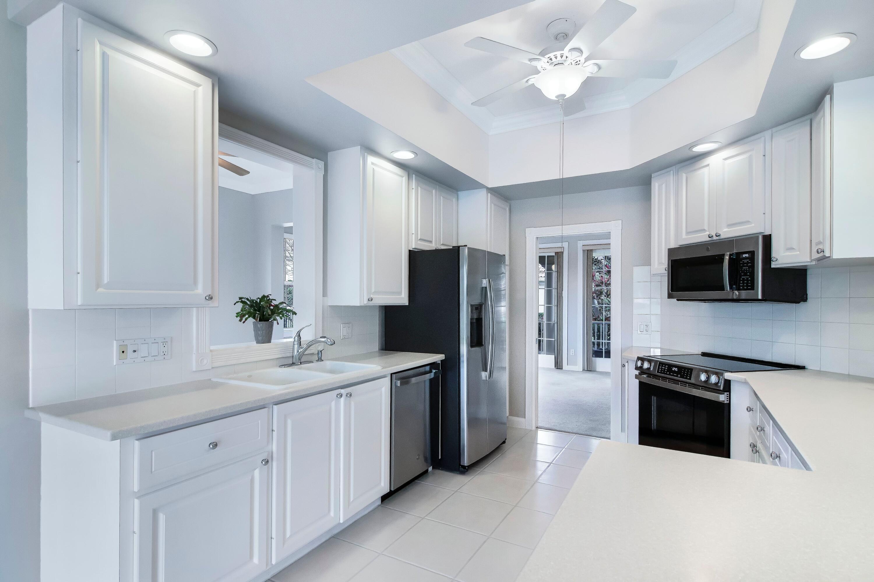 VILLAGEWALK OF WELLINGTON 2 - Residential