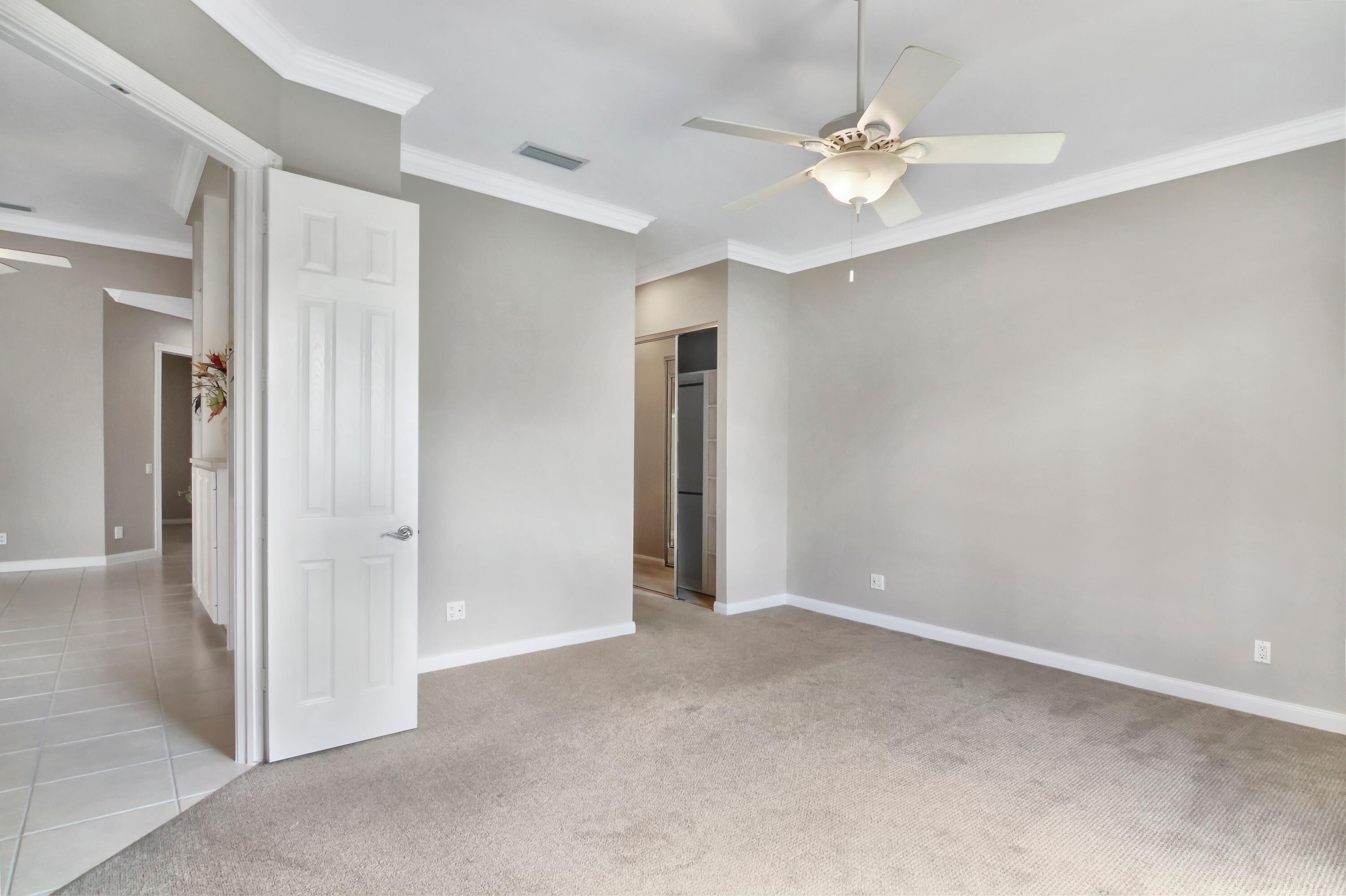 VILLAGEWALK OF WELLINGTON 2 - Residential