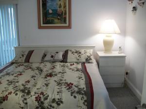 KINGS POINT SAXONY CONDOS - Residential