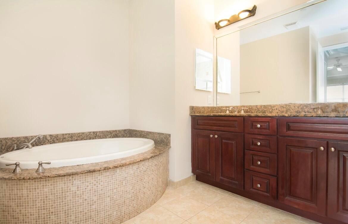 CIELO TOWNHOMES AT SHOPS - Residential Lease