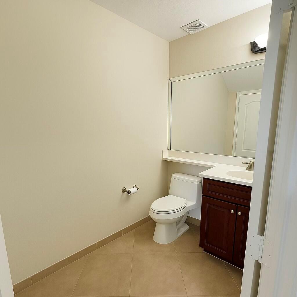 CIELO TOWNHOMES AT SHOPS - Residential Lease