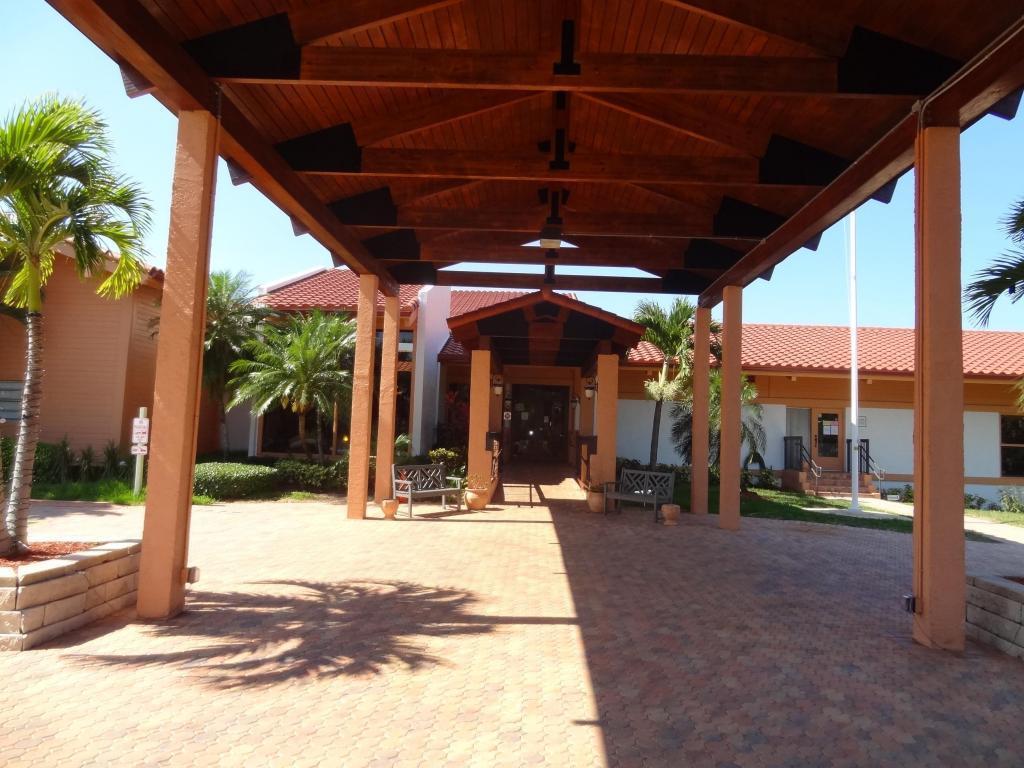 Palm Greens - Residential Lease