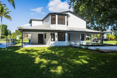 A home in Port St Lucie