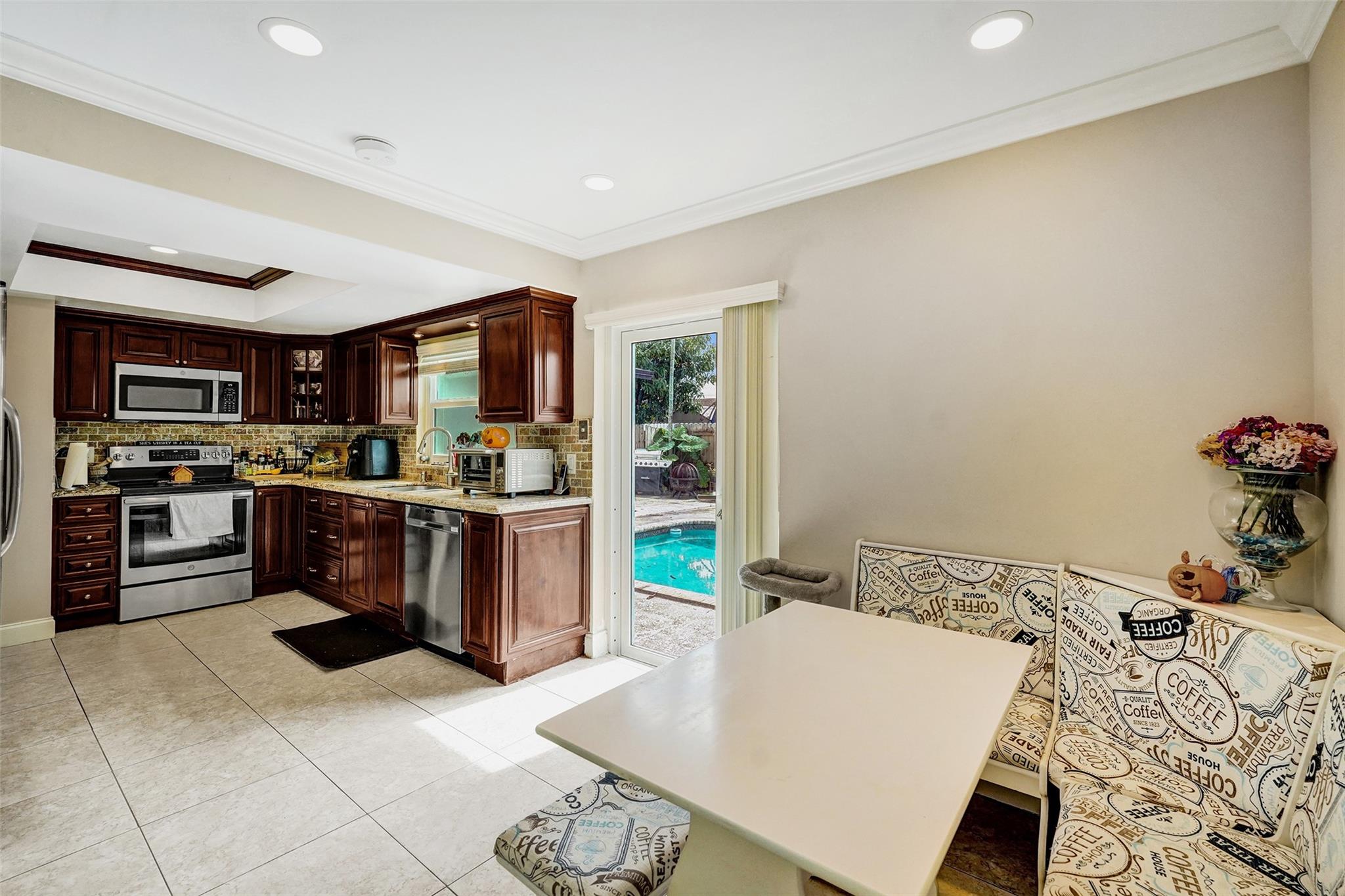 Rainbow Lakes - Residential