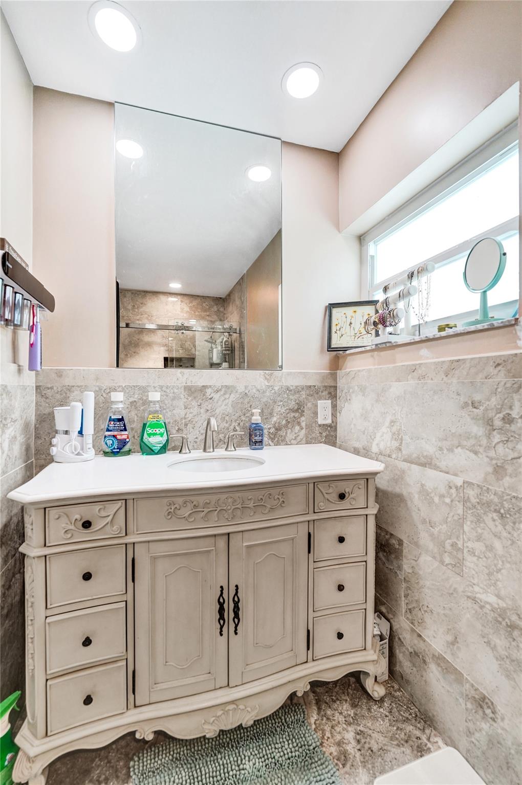 Rainbow Lakes - Residential