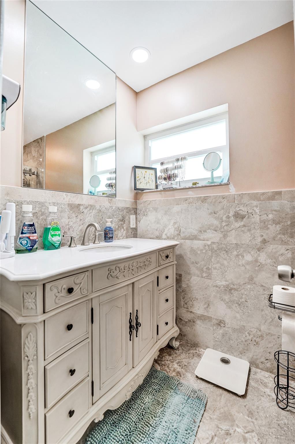 Rainbow Lakes - Residential