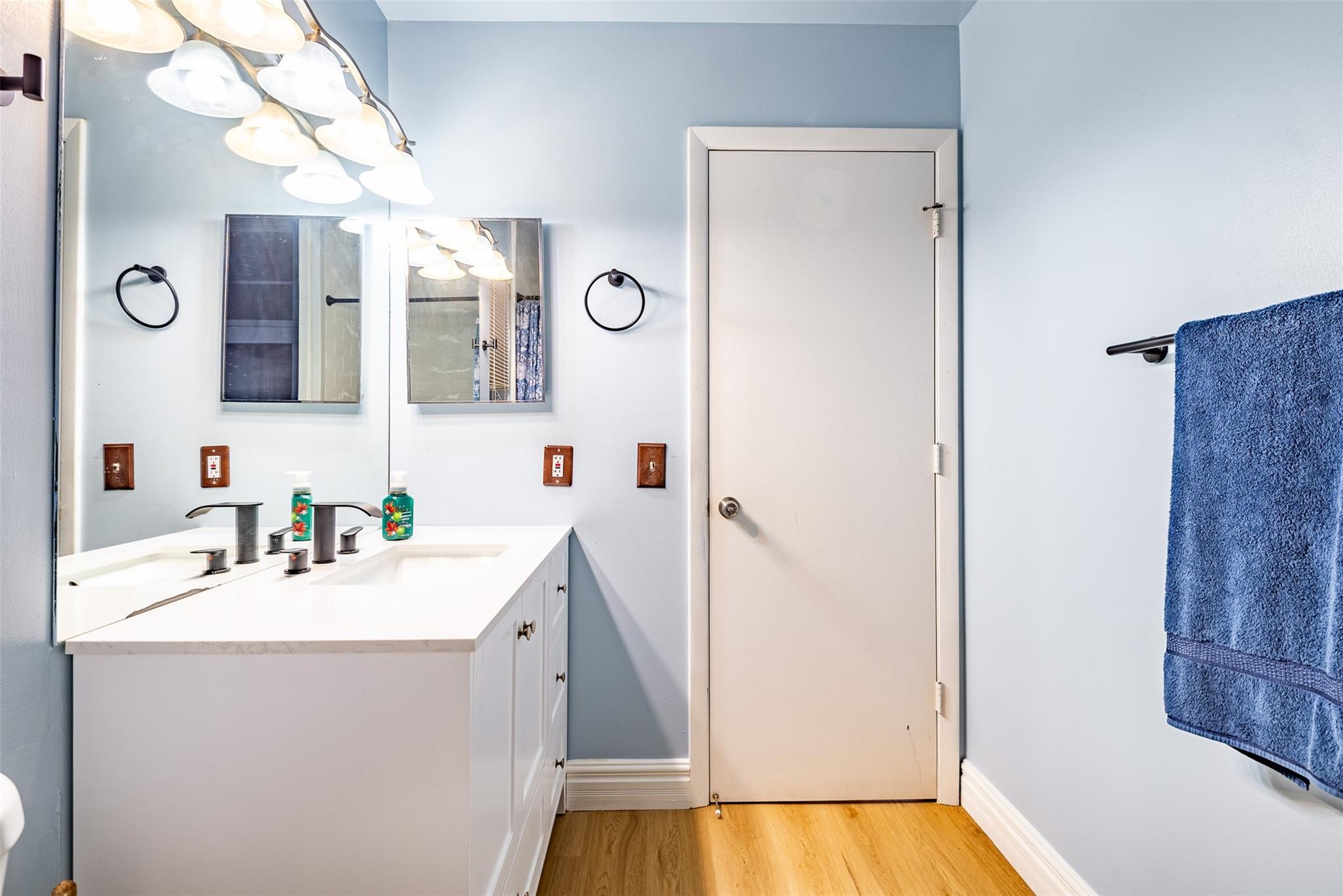 Forest Hills West 74-38 B - Residential