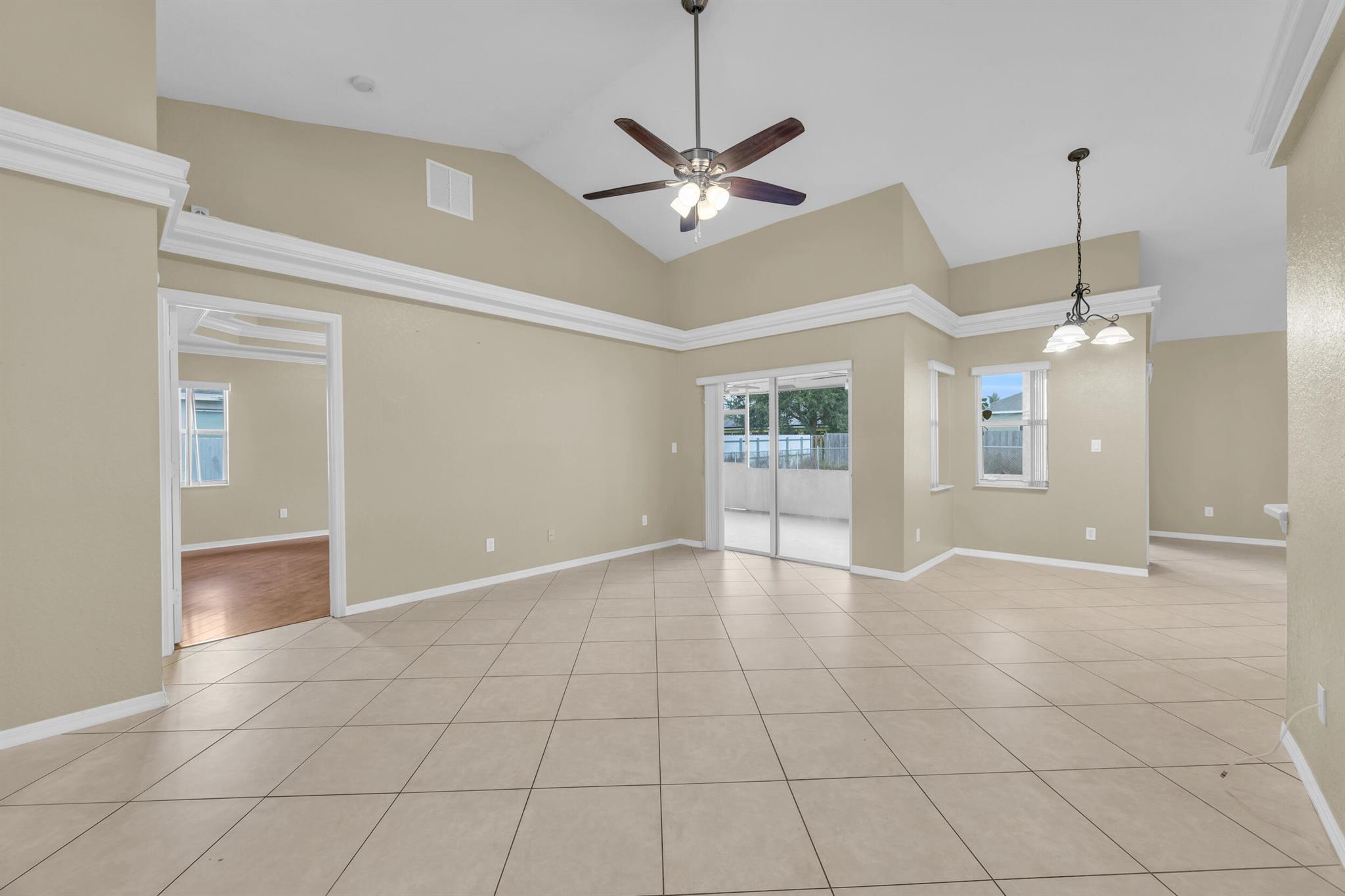 PORT ST LUCIE SECTION 15 - Residential