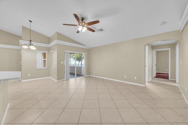 PORT ST LUCIE SECTION 15 - Residential