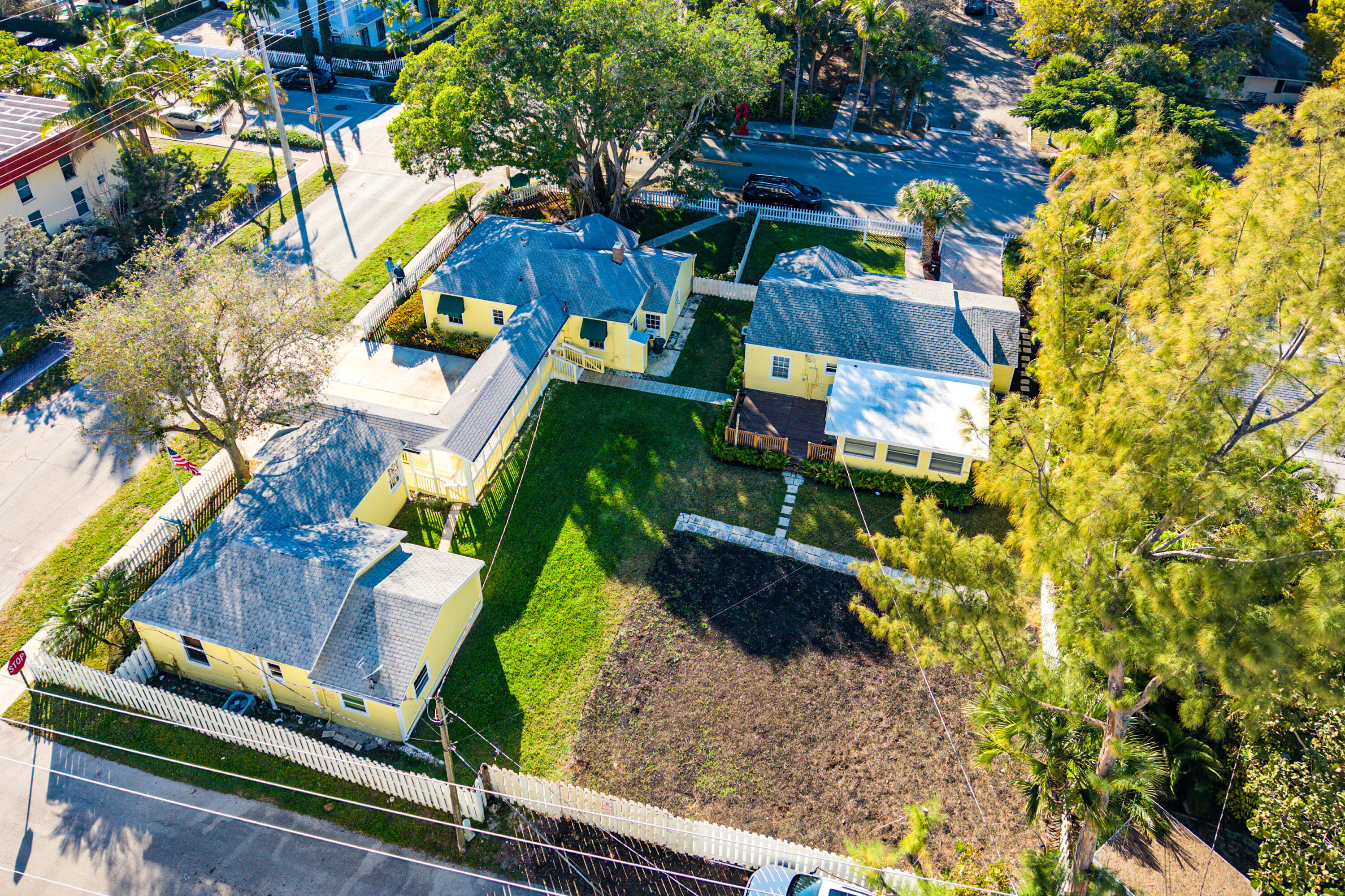 DELRAY TOWN OF - Land