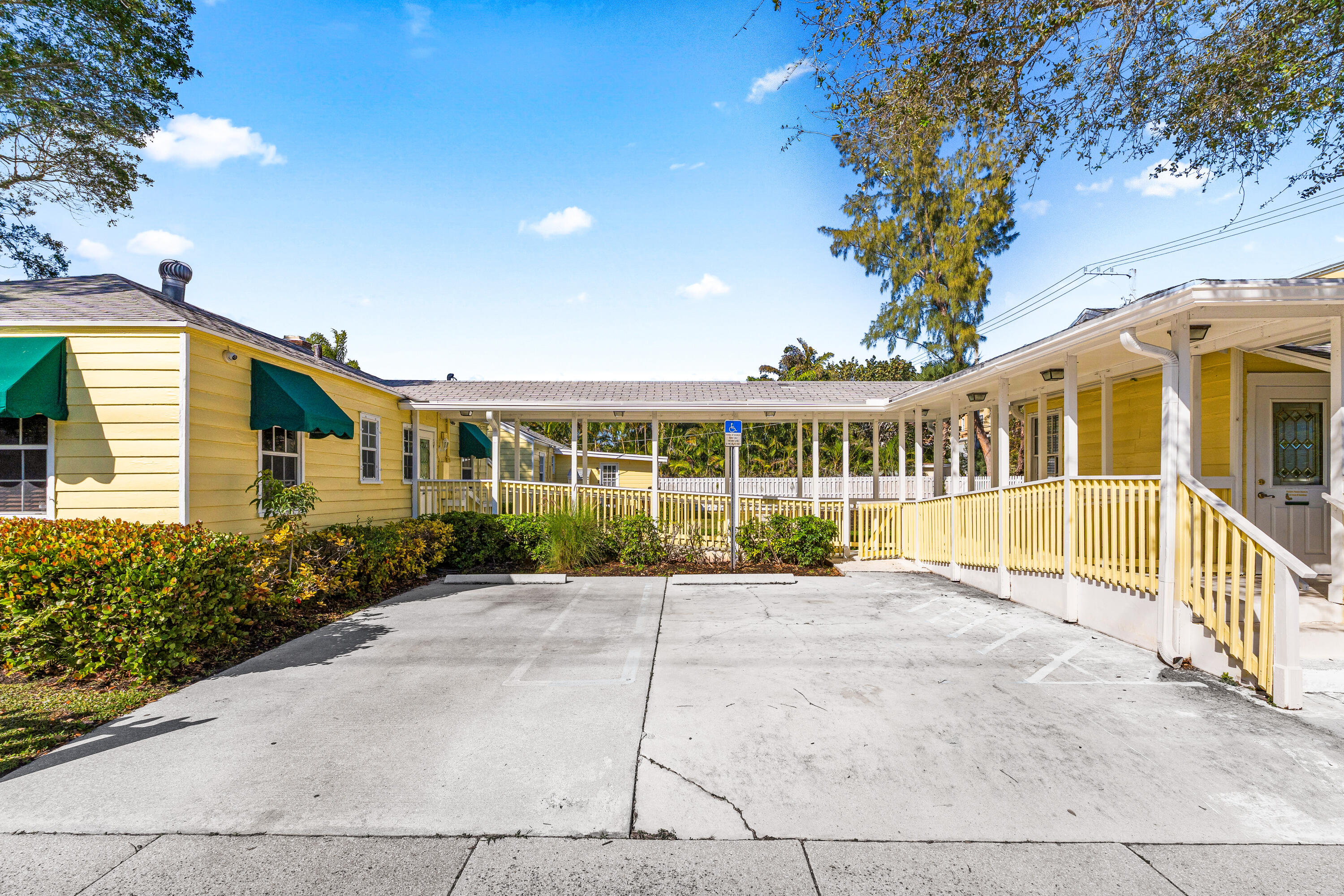 DELRAY TOWN OF - Land