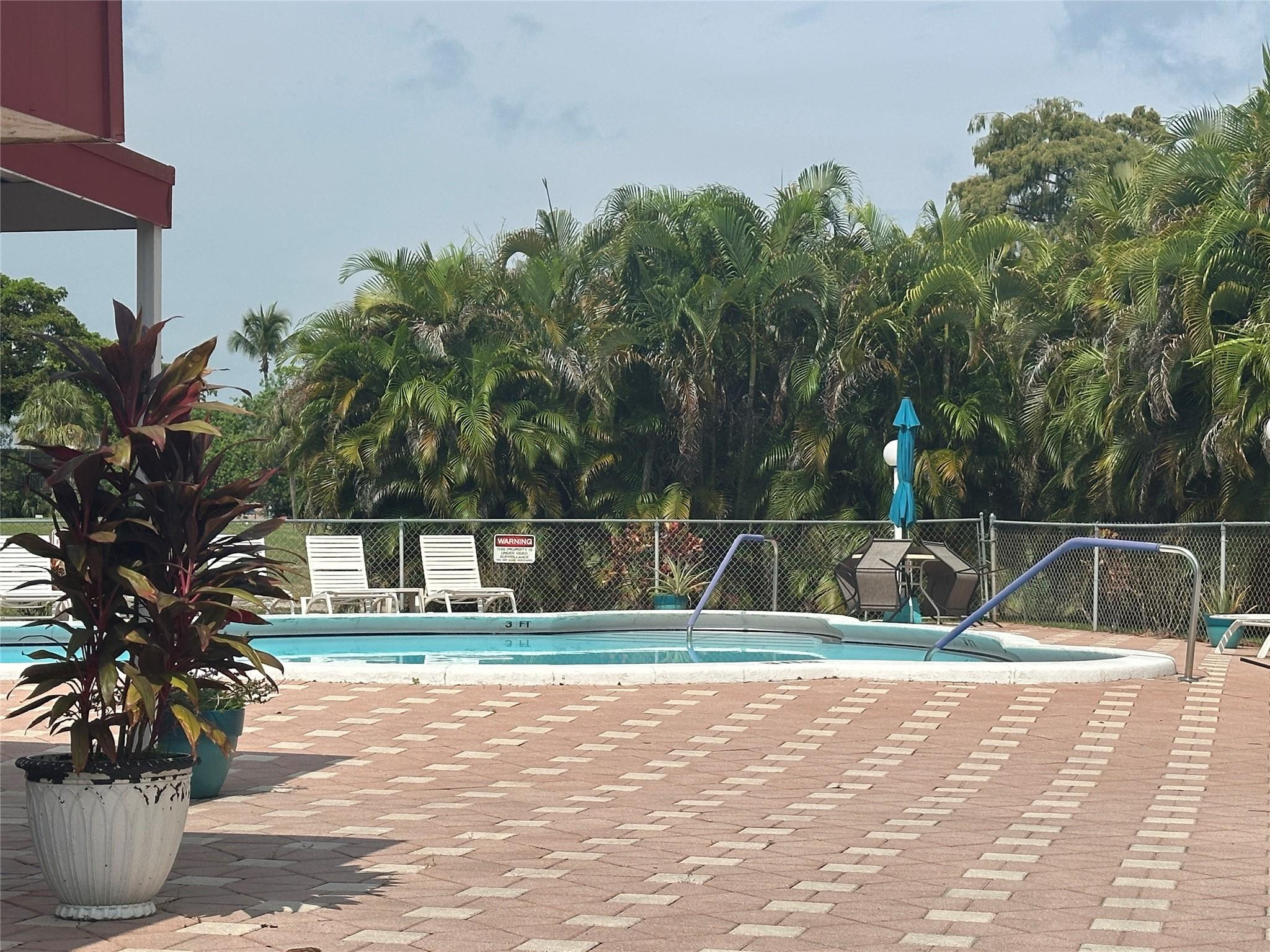 Oriole Golf & Tennis Club - Residential