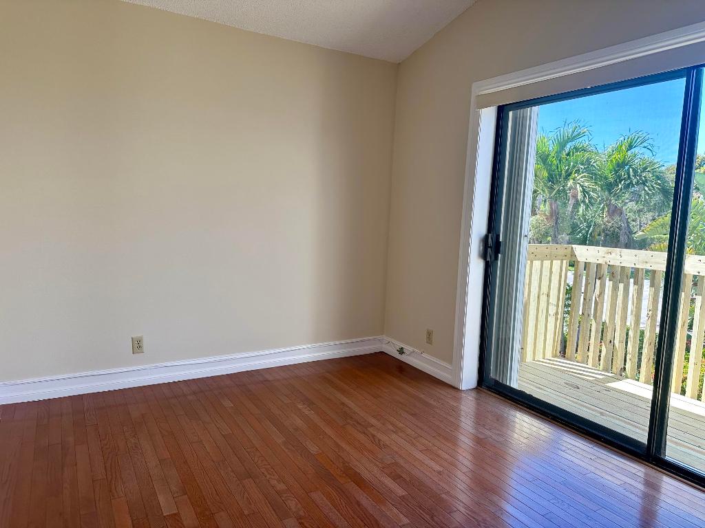 TROPIC ISLE 3RD SEC - Residential