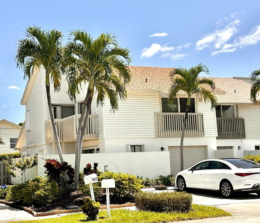 TROPIC ISLE 3RD SEC - Residential