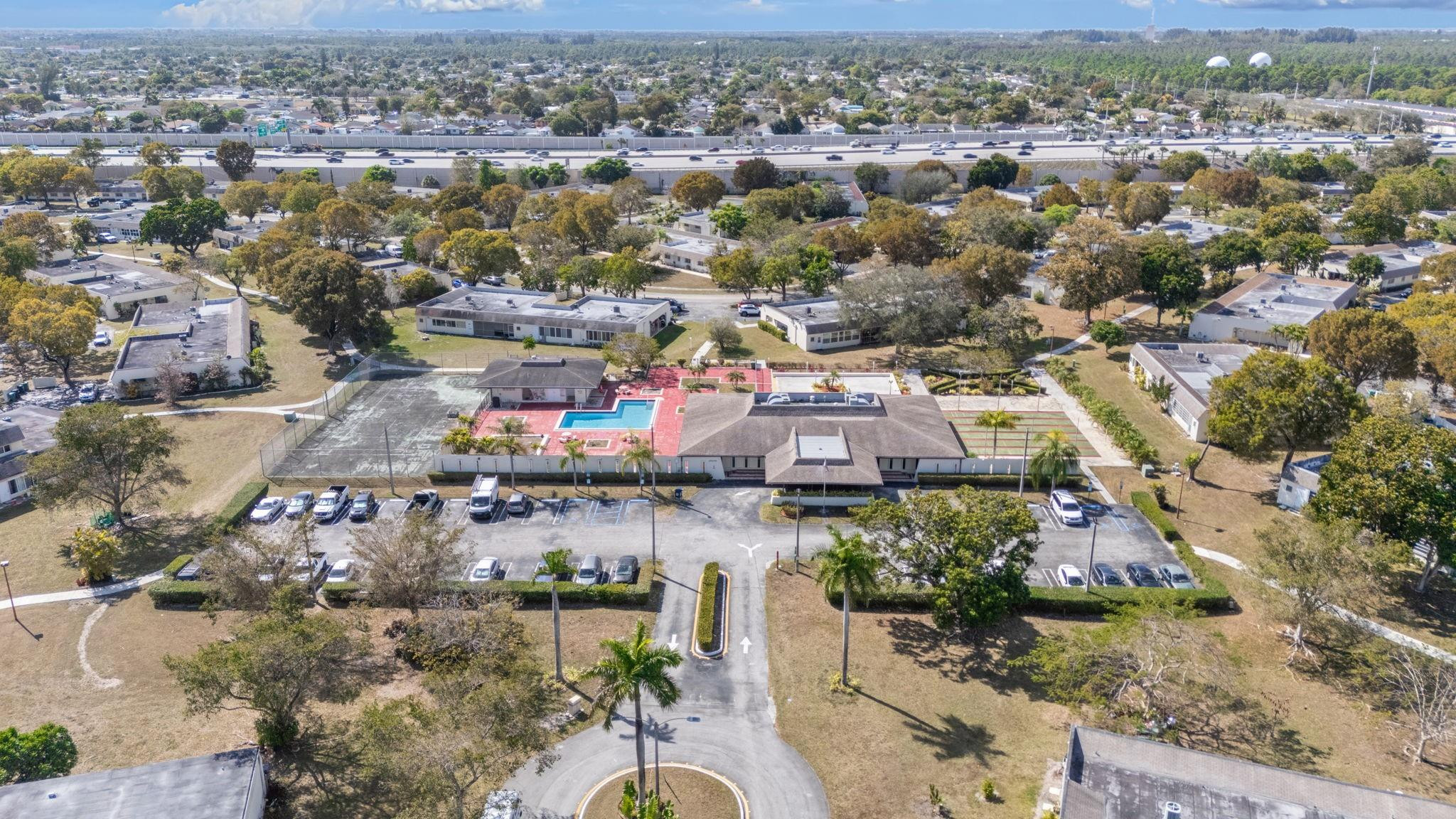 GREEN HILL PARK WEST - Residential