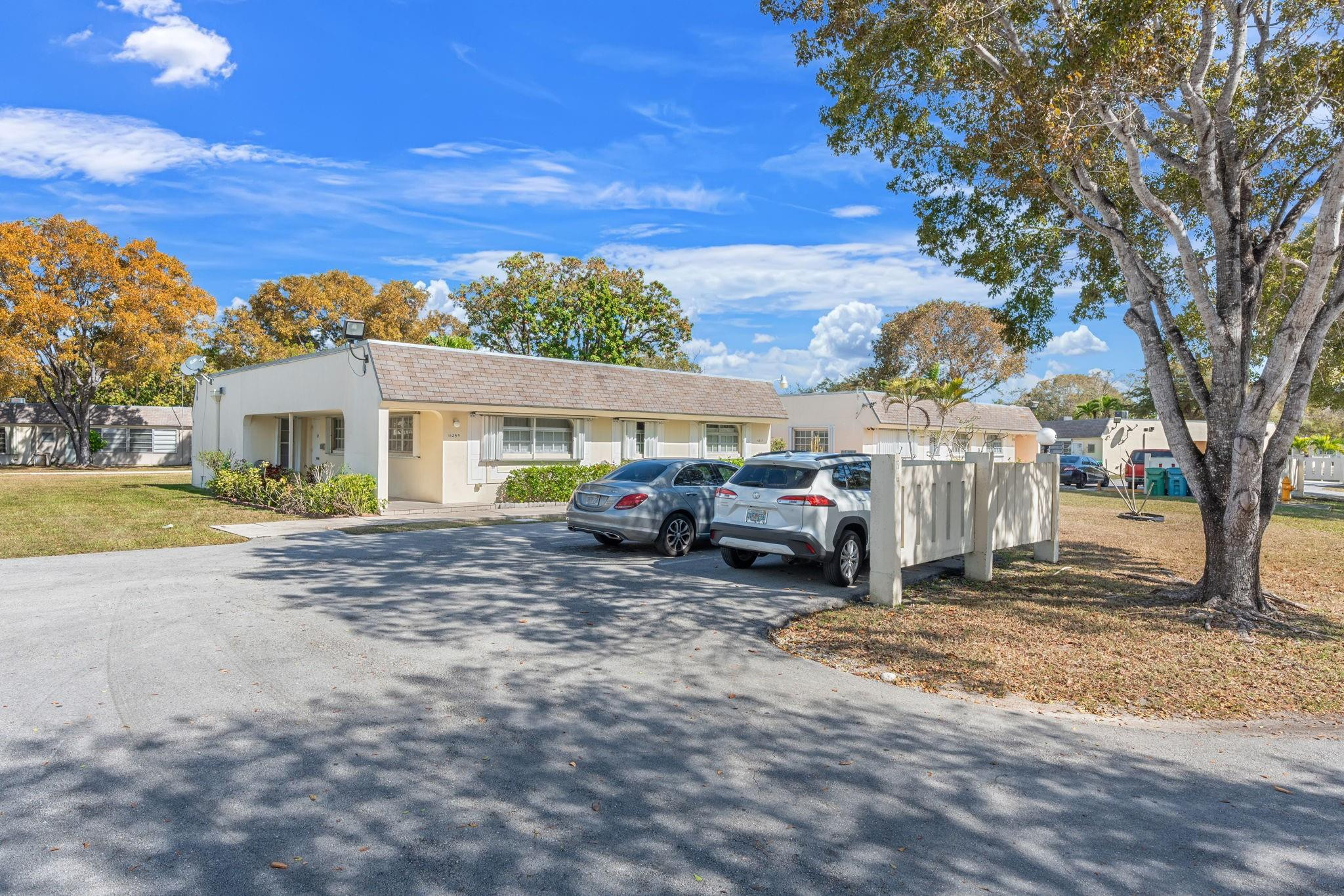 GREEN HILL PARK WEST - Residential