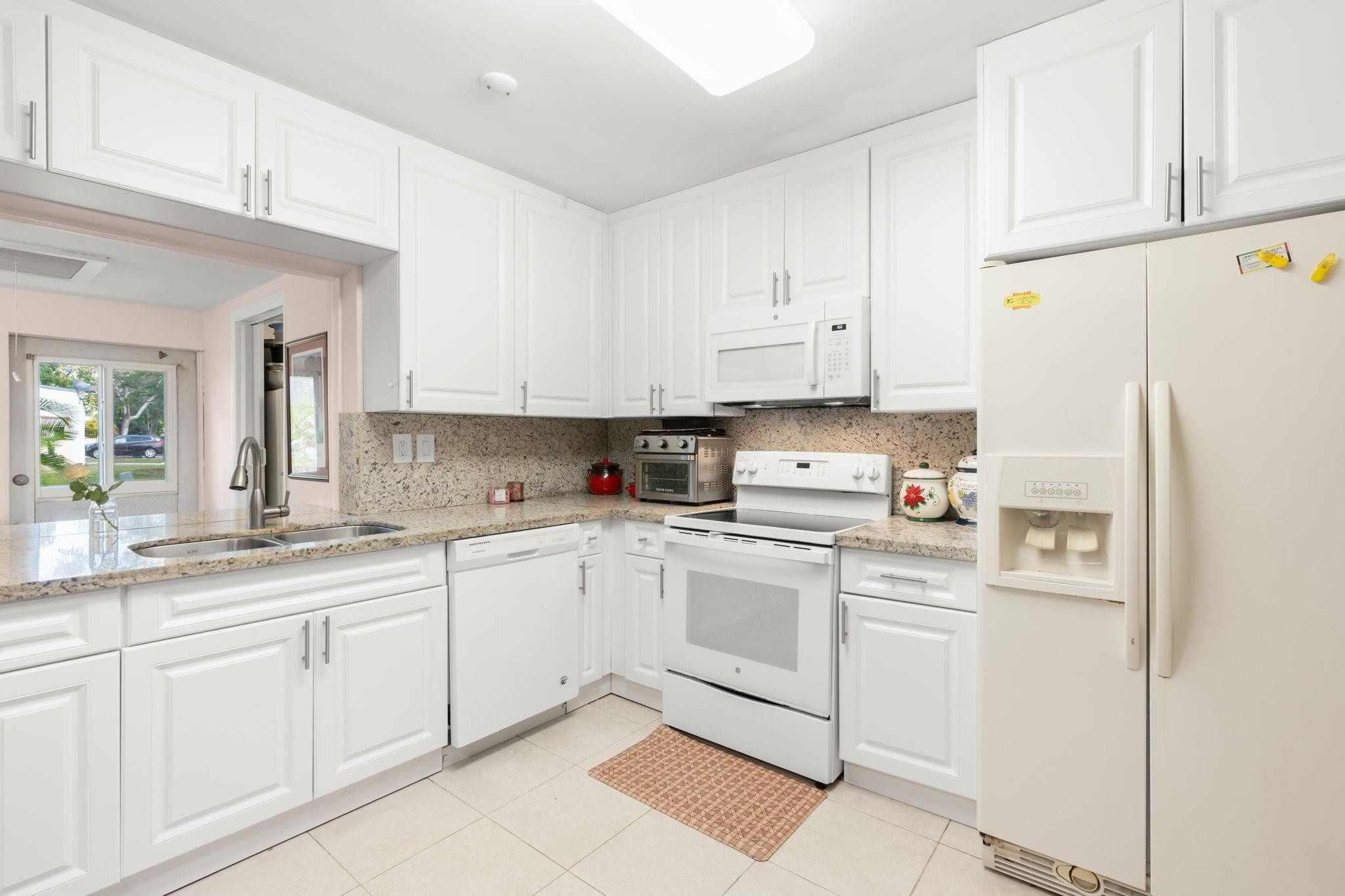 GREEN HILL PARK WEST - Residential