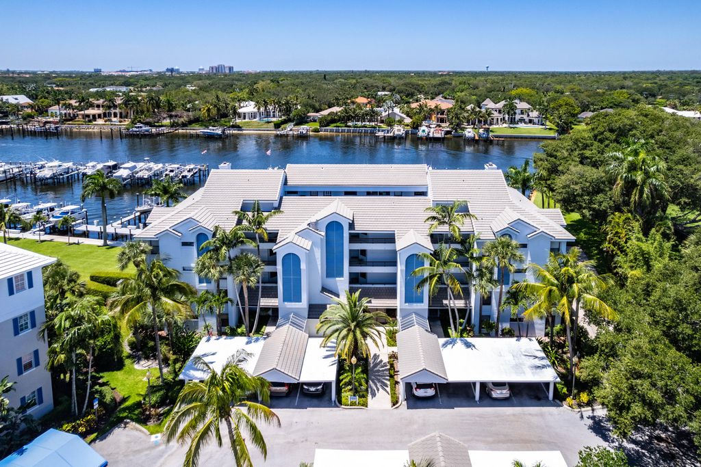 Photo of 511 Bay Colony Drive N, Juno Beach, FL 33408 (MLS # R10924711)