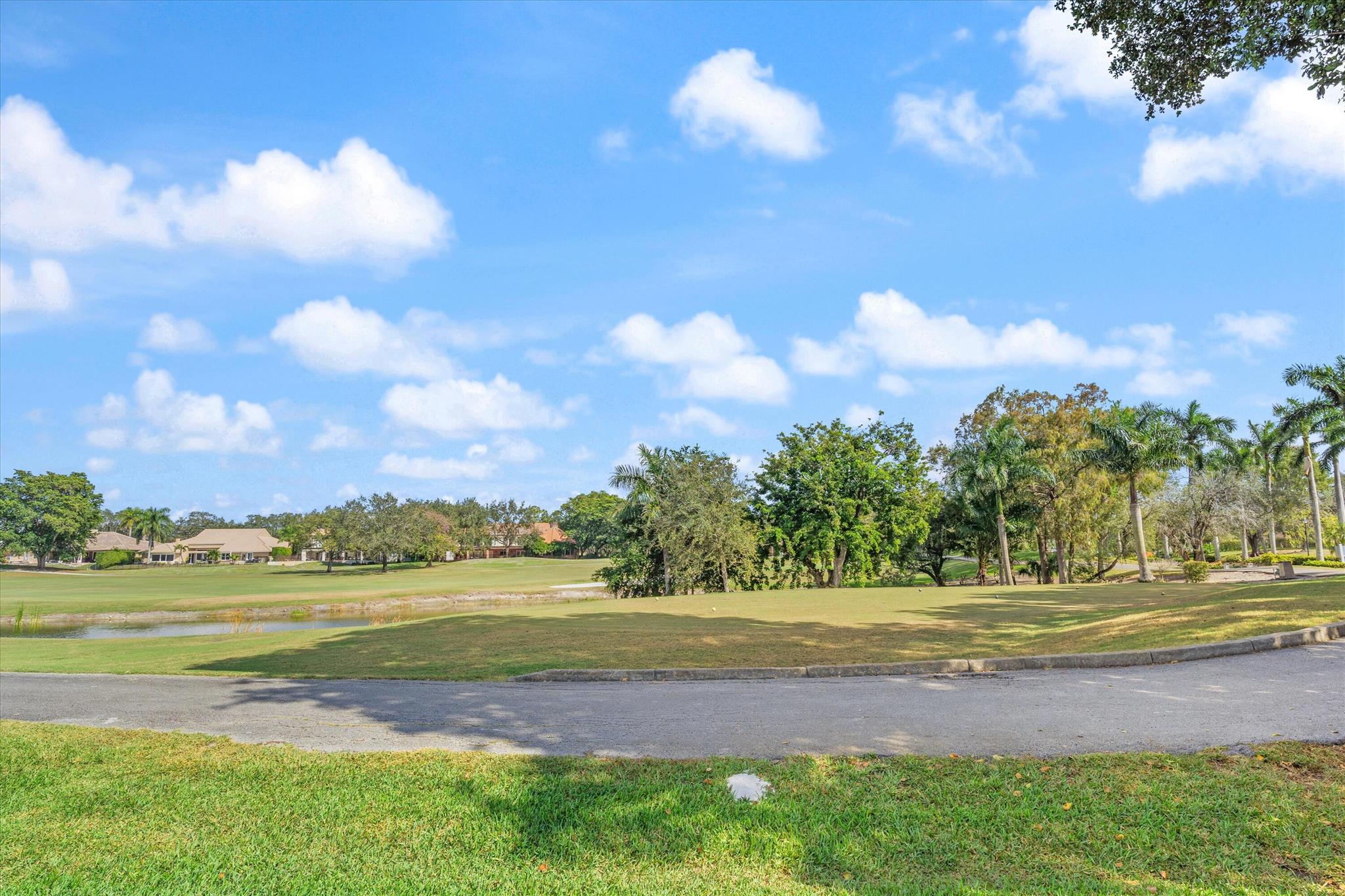 EAGLE TRACE - Residential