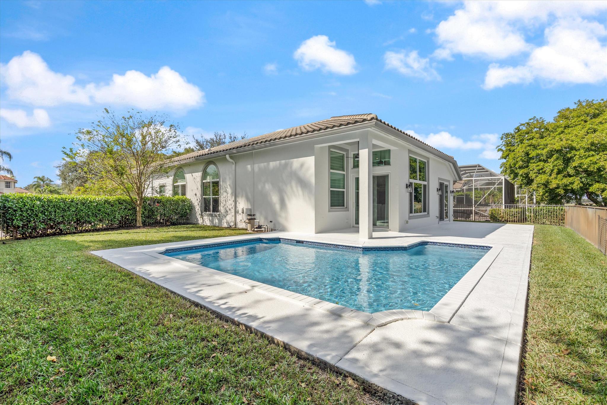 EAGLE TRACE - Residential