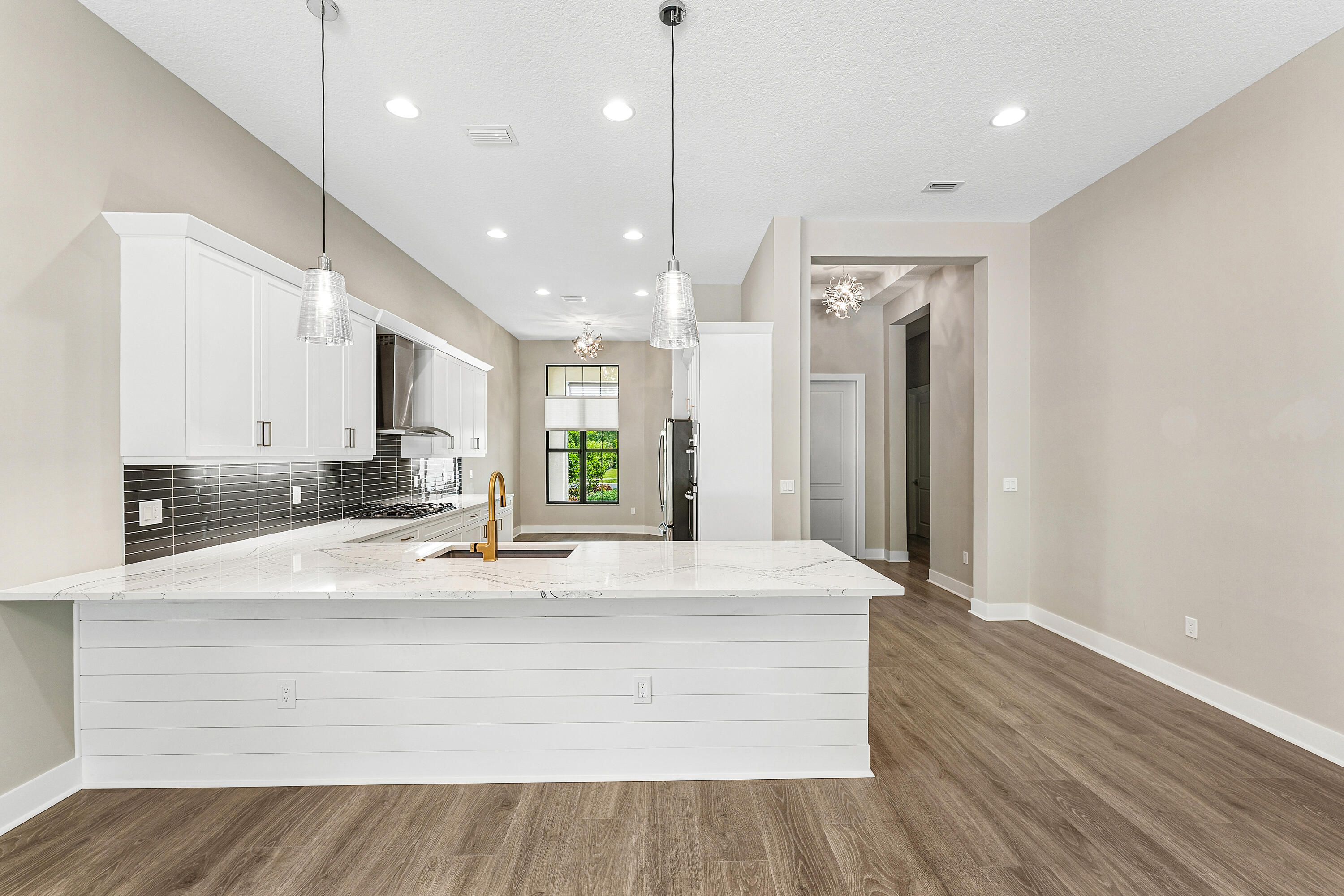 ARTISTRY PALM BEACH - Residential