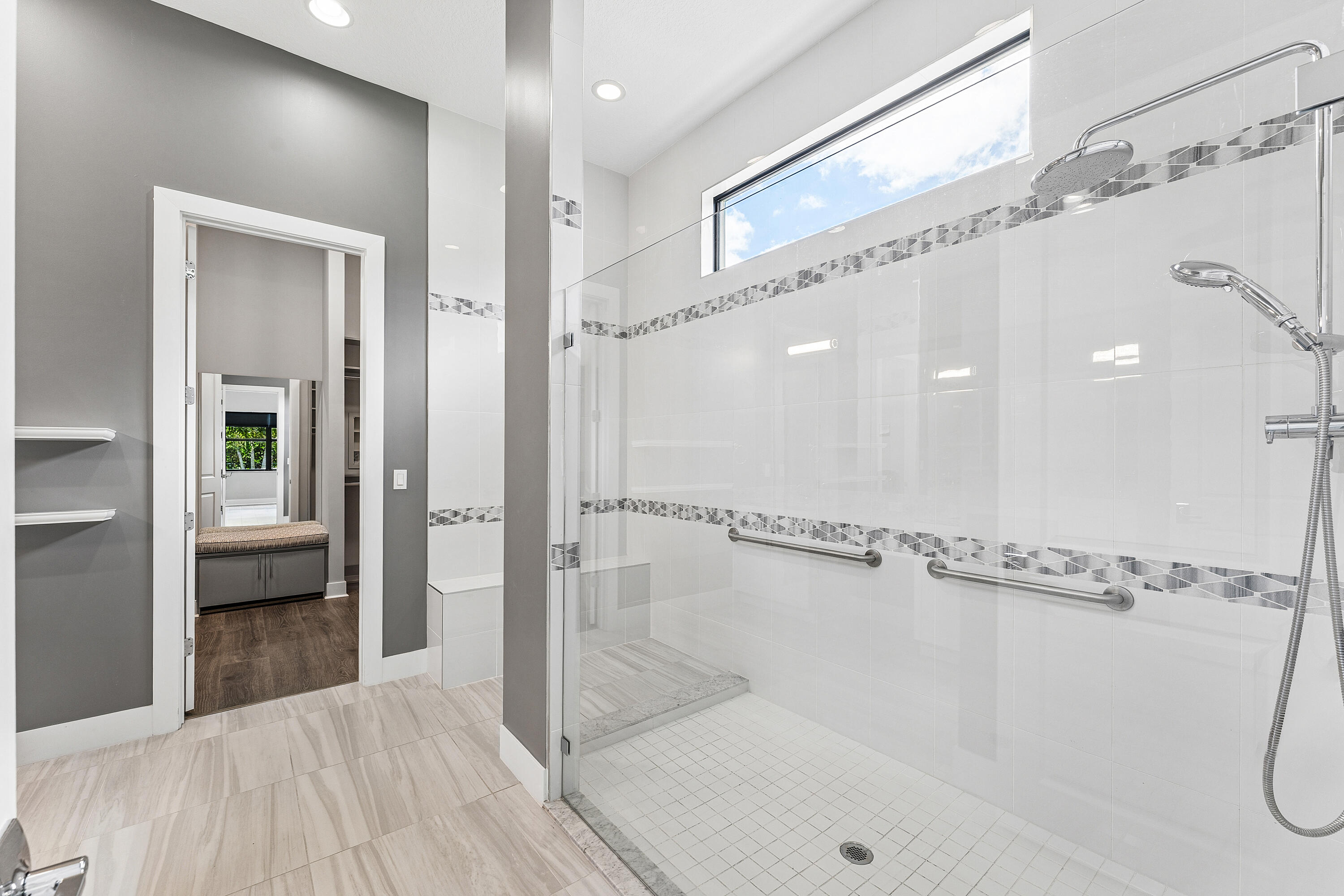 ARTISTRY PALM BEACH - Residential