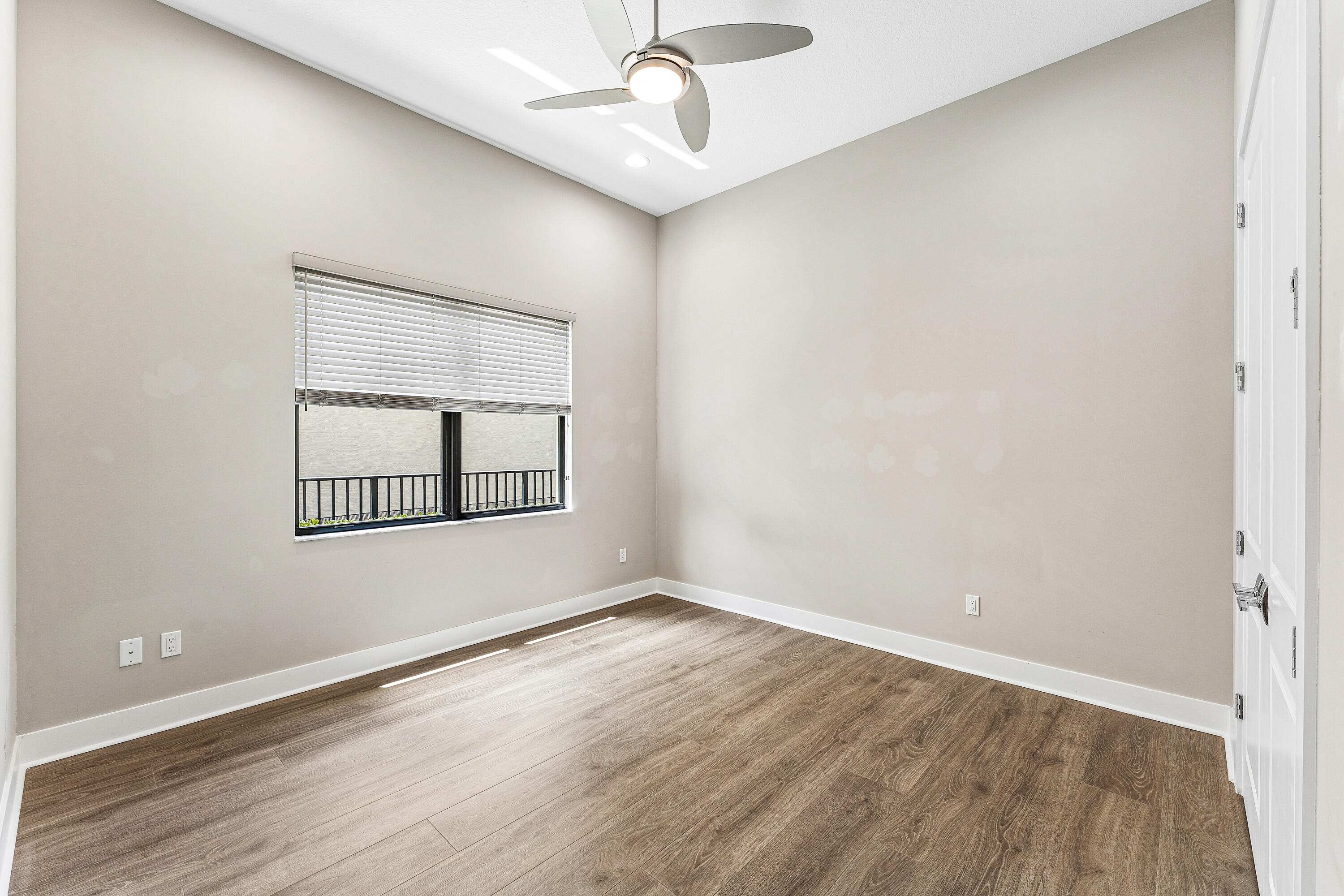 ARTISTRY PALM BEACH - Residential