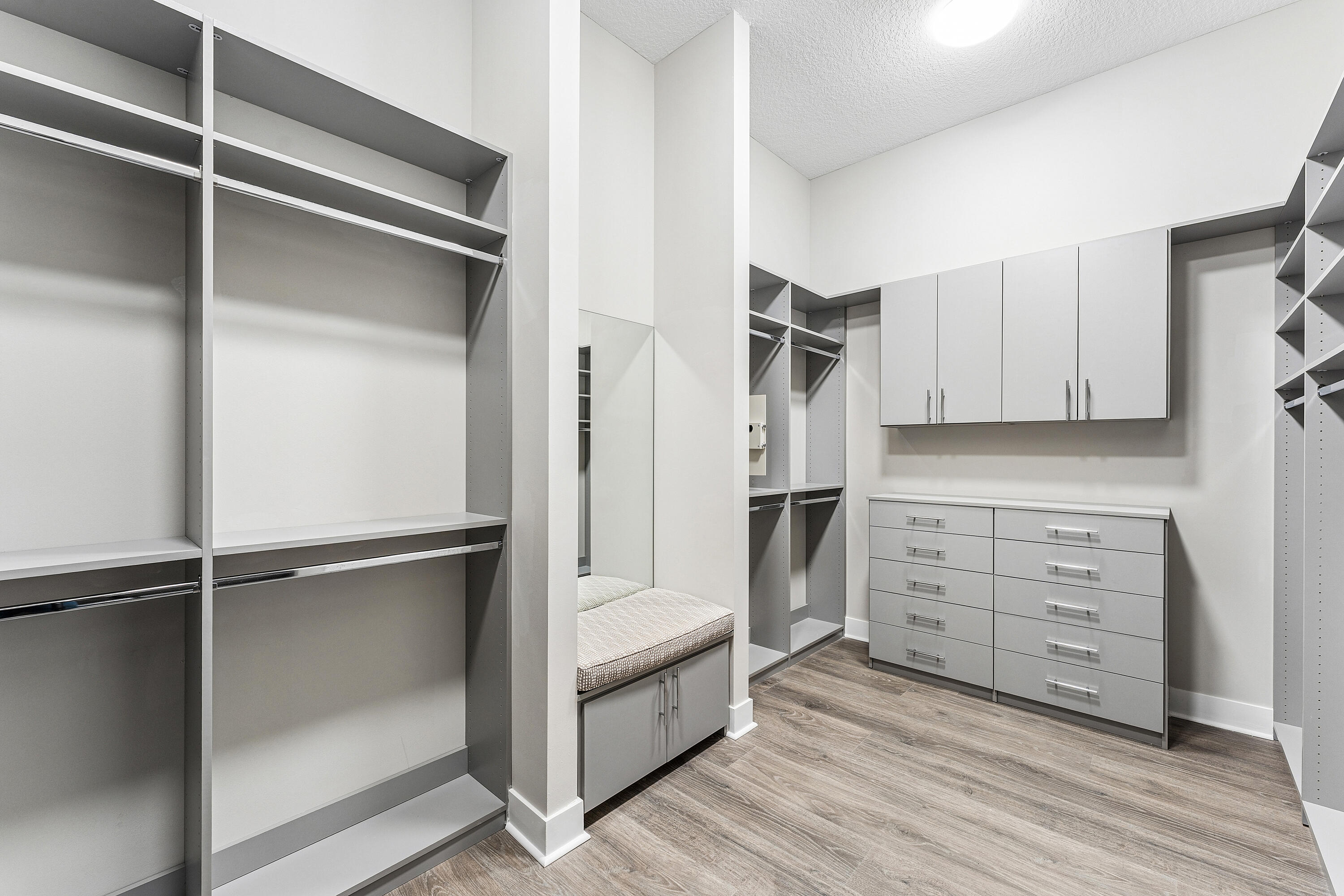 ARTISTRY PALM BEACH - Residential