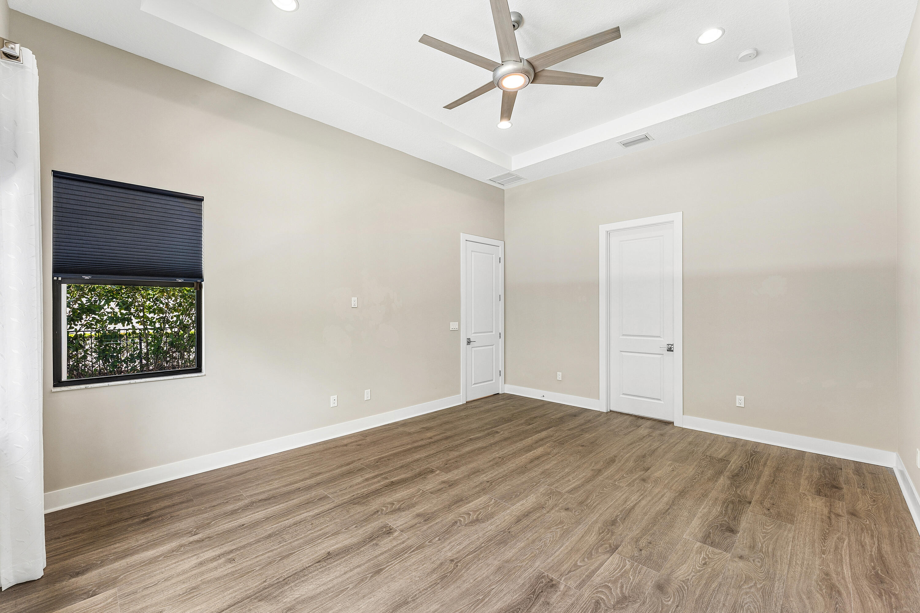 ARTISTRY PALM BEACH - Residential