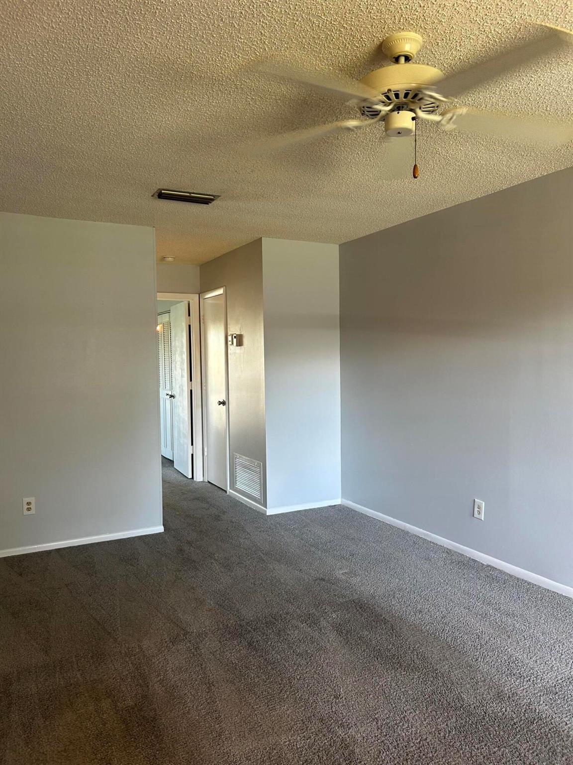 VISTA ST LUCIE BUILDINGS - Residential Lease