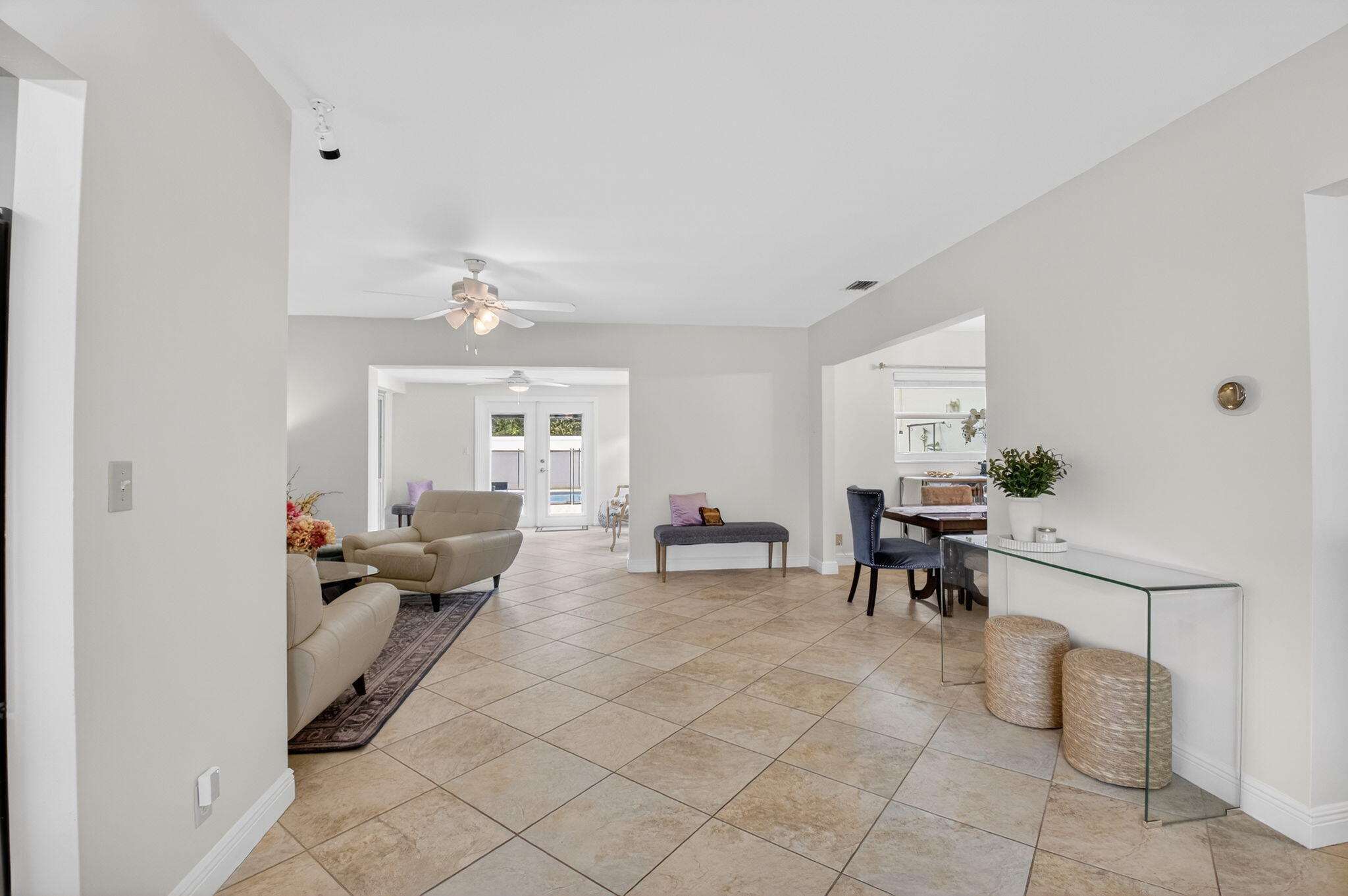 Paradise Palms - Residential