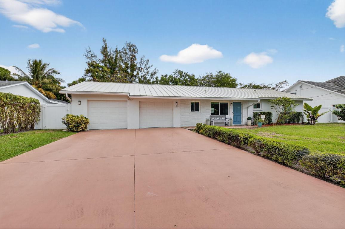 400 E Conference Drive