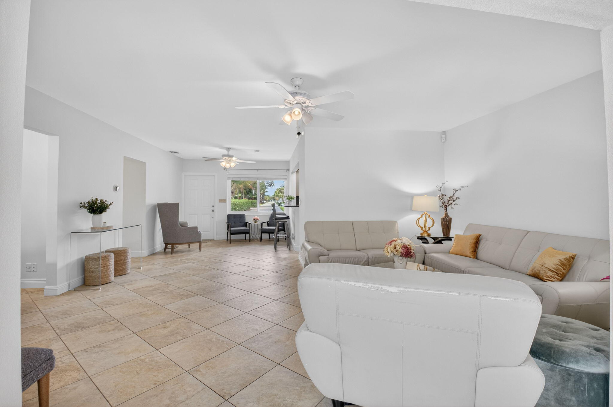 Paradise Palms - Residential