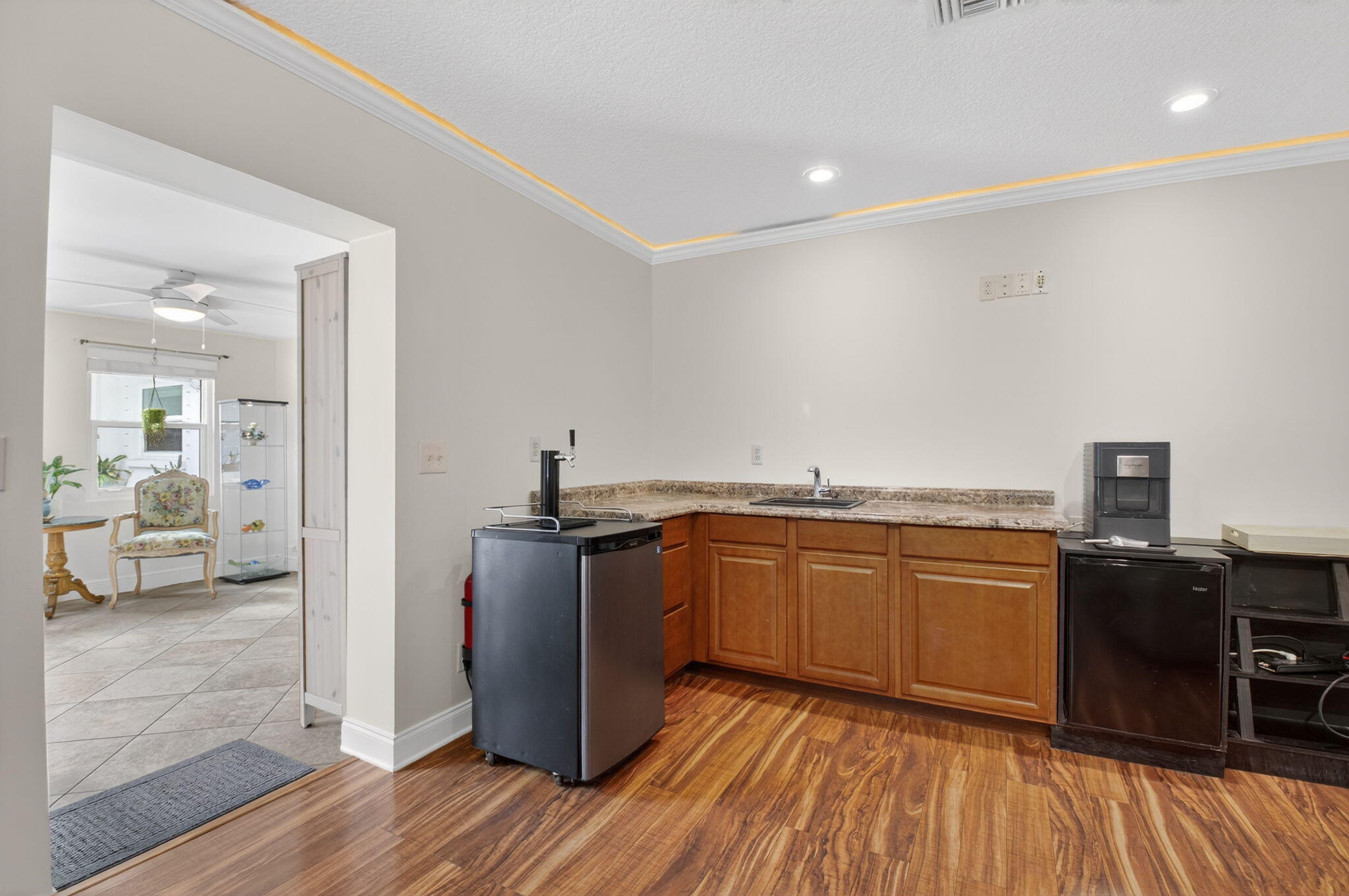 Paradise Palms - Residential