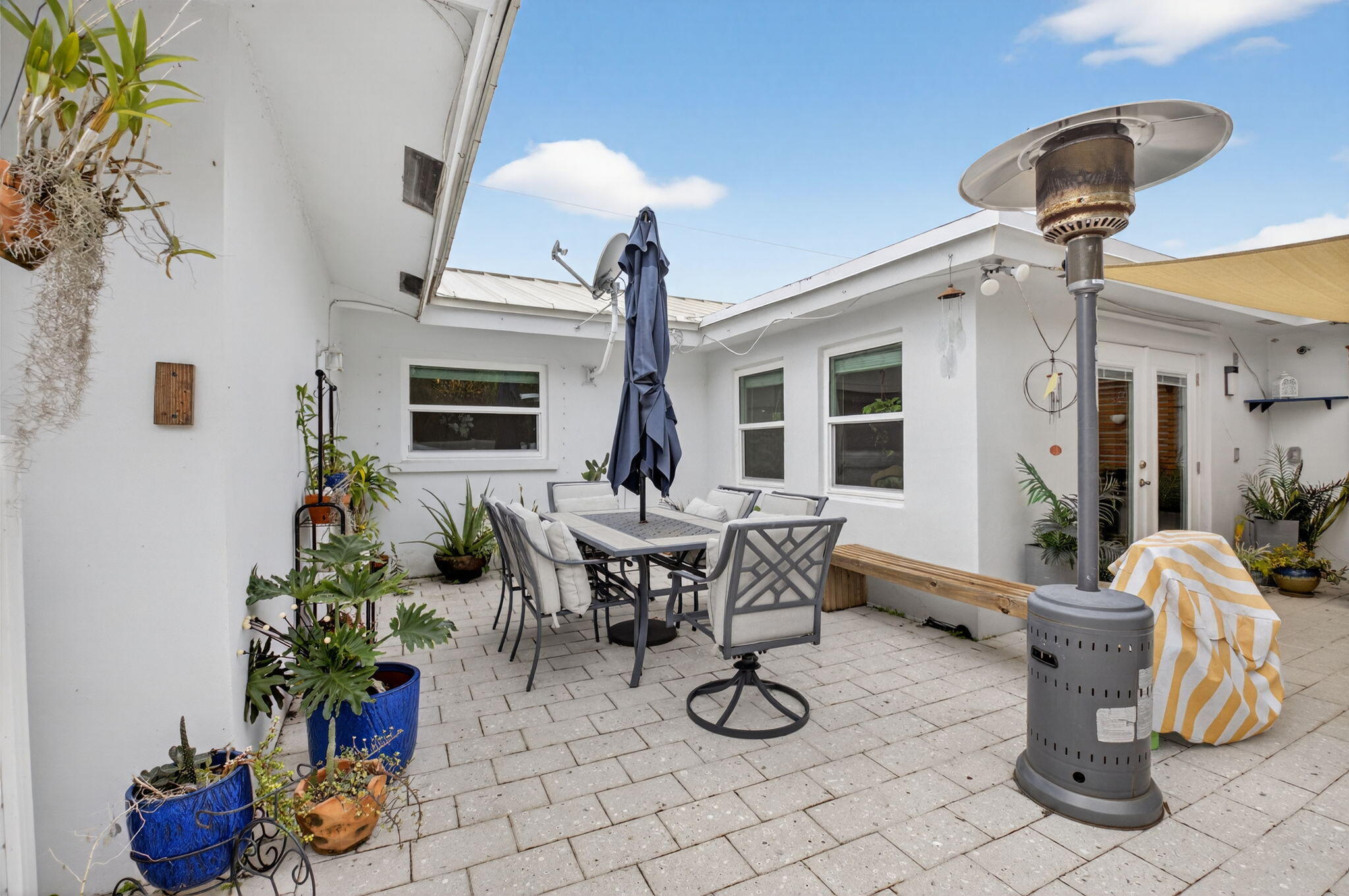 Paradise Palms - Residential
