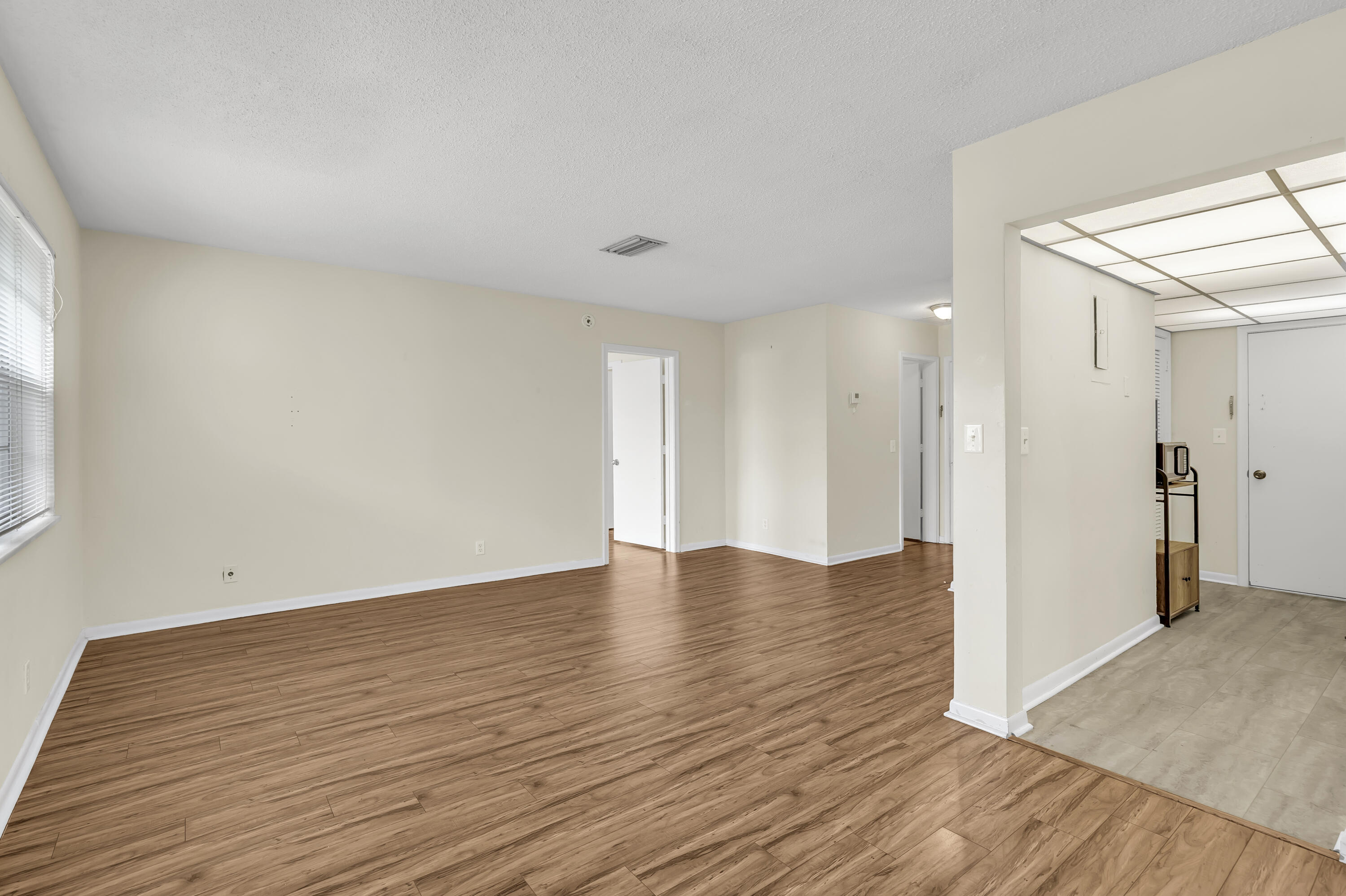 Golden Arrow Condominium - Residential