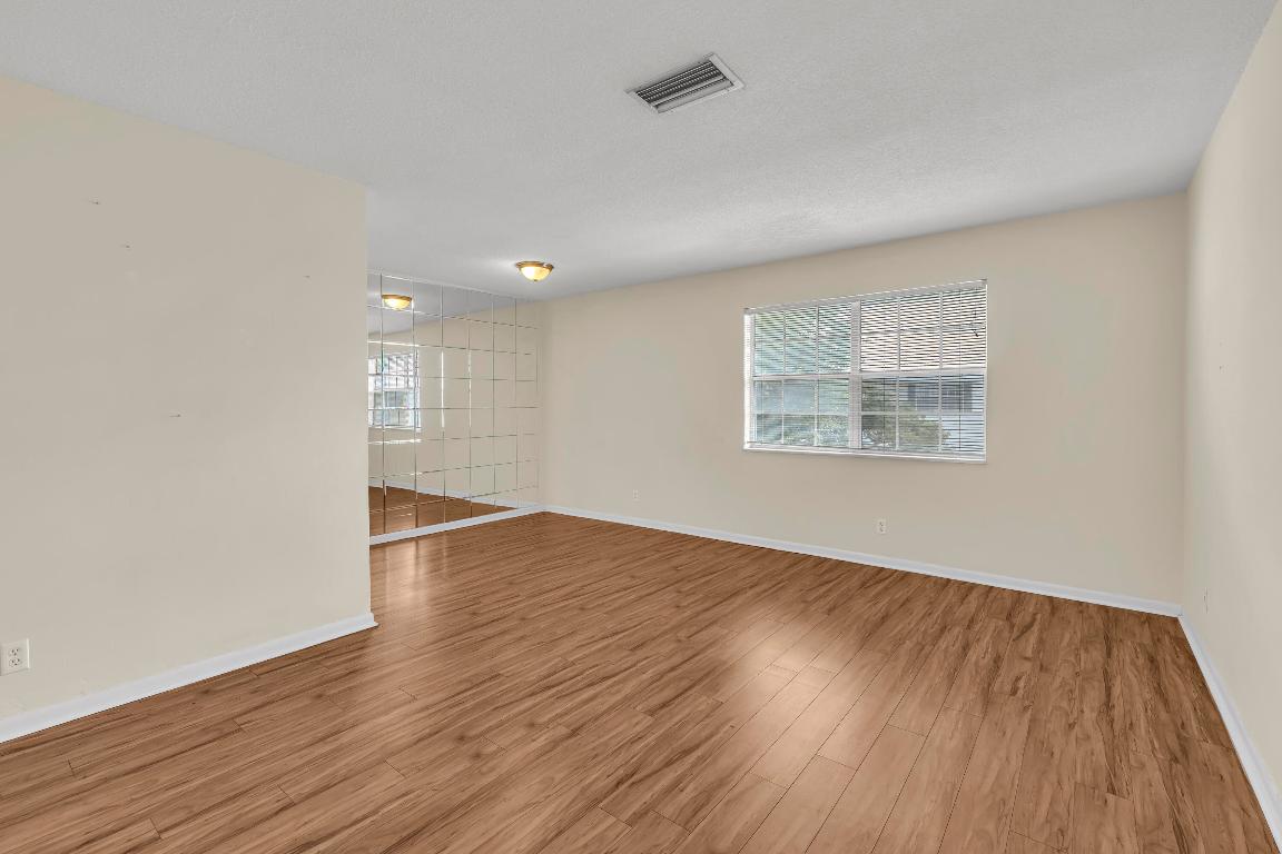 Golden Arrow Condominium - Residential