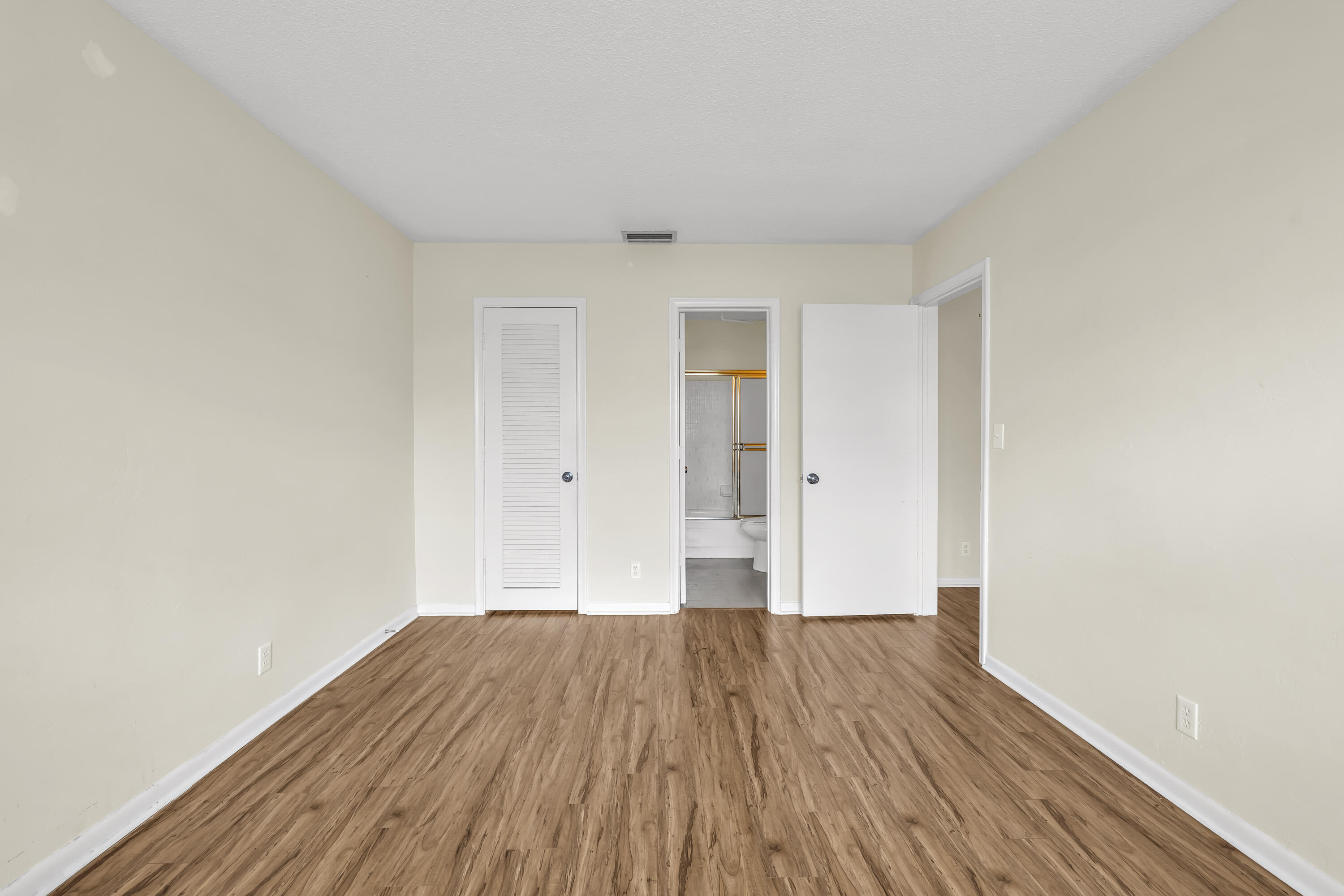 Golden Arrow Condominium - Residential