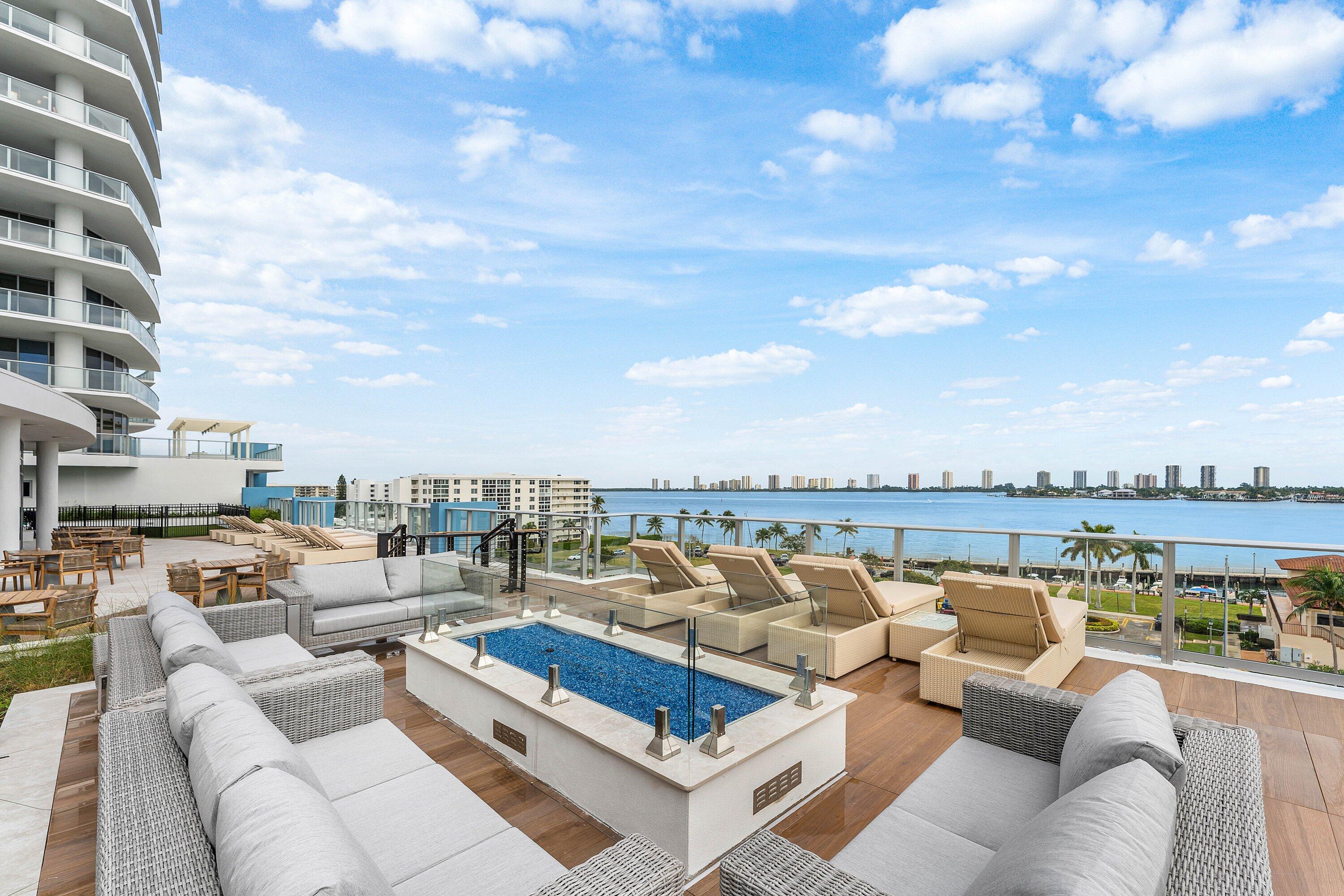 220 LAKE SHORE DR Drive 1107
