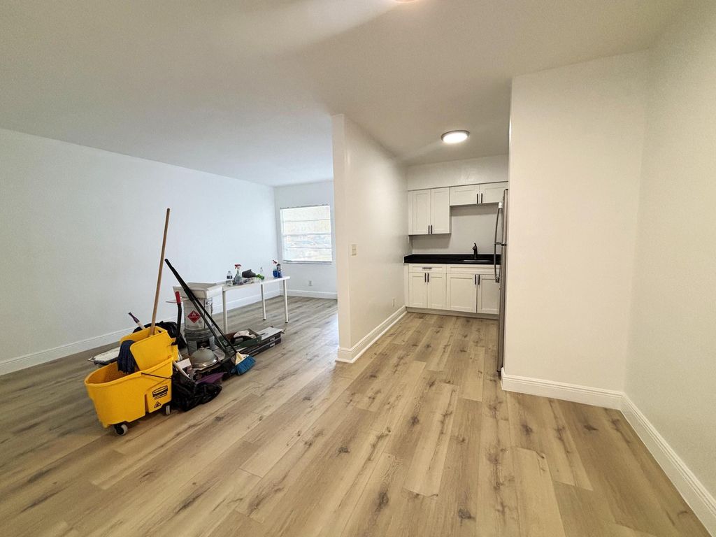 Photo of 1916 SW 11th Street #5, Fort Lauderdale, FL 33312 (MLS # B26028771)